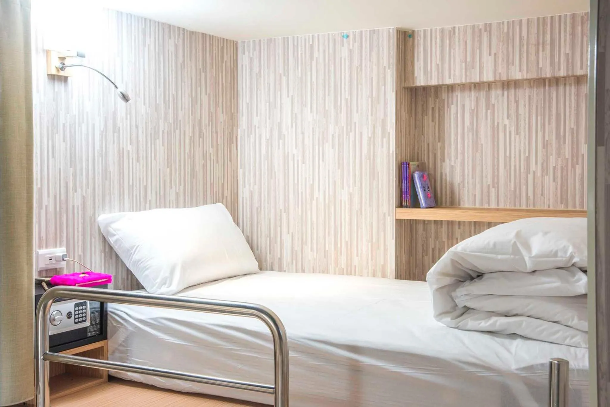 Bed in Old Door Hostel & Bar