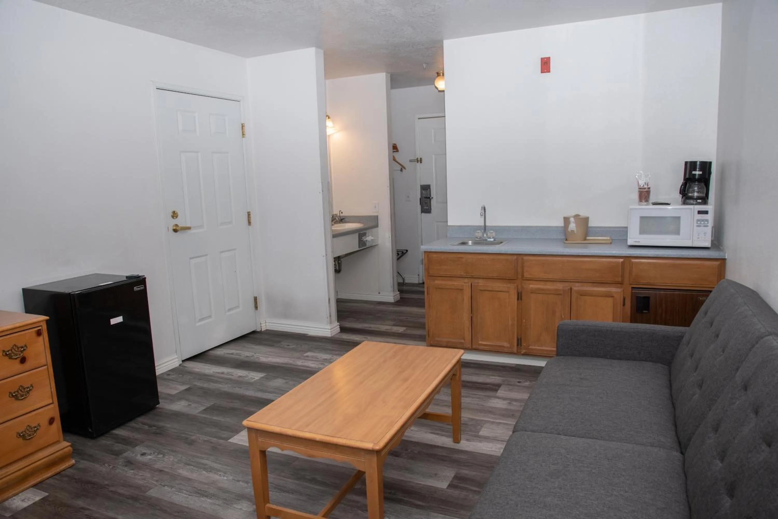 Traveler's Inn Carlin NV near Elko