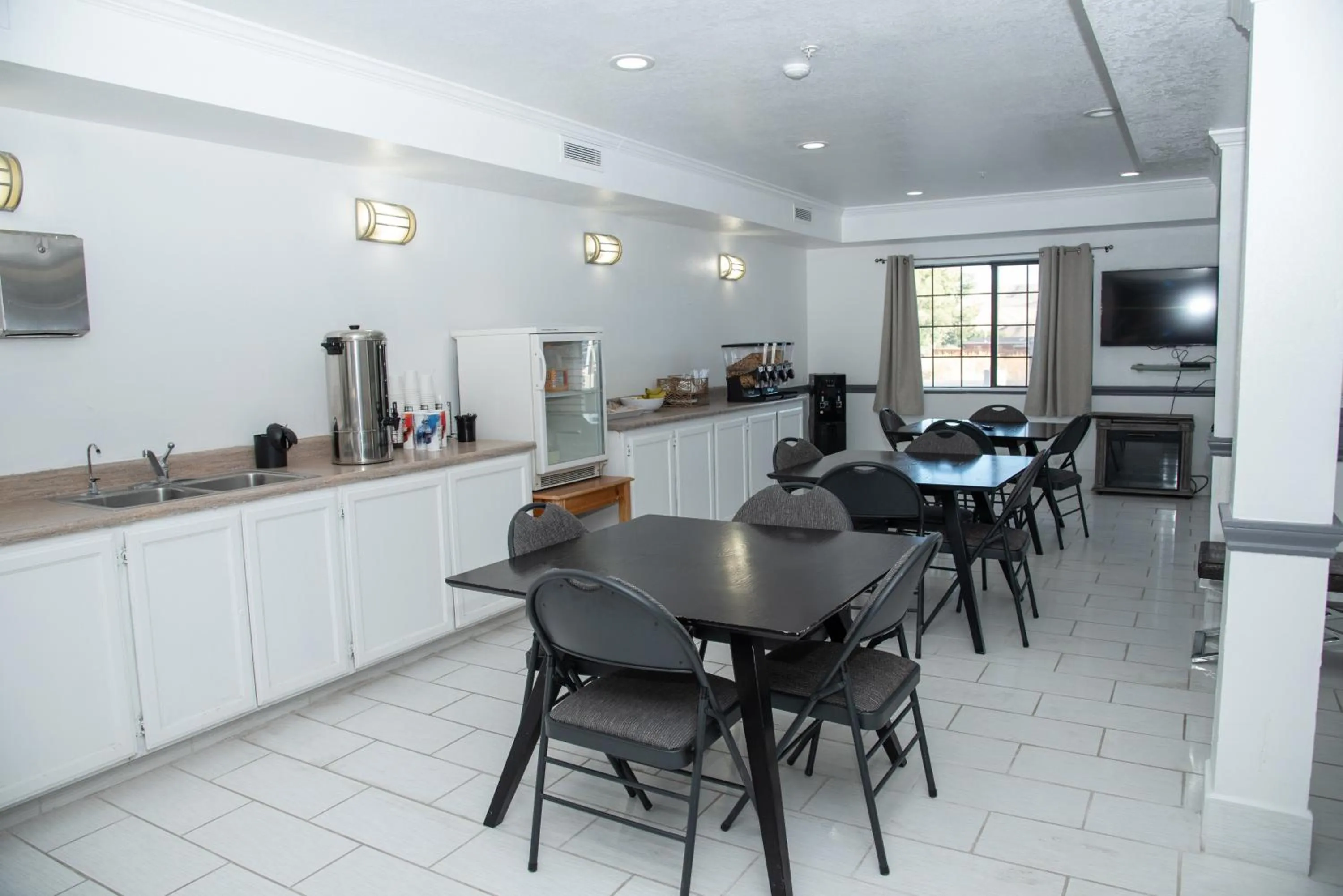 Traveler's Inn Carlin NV near Elko