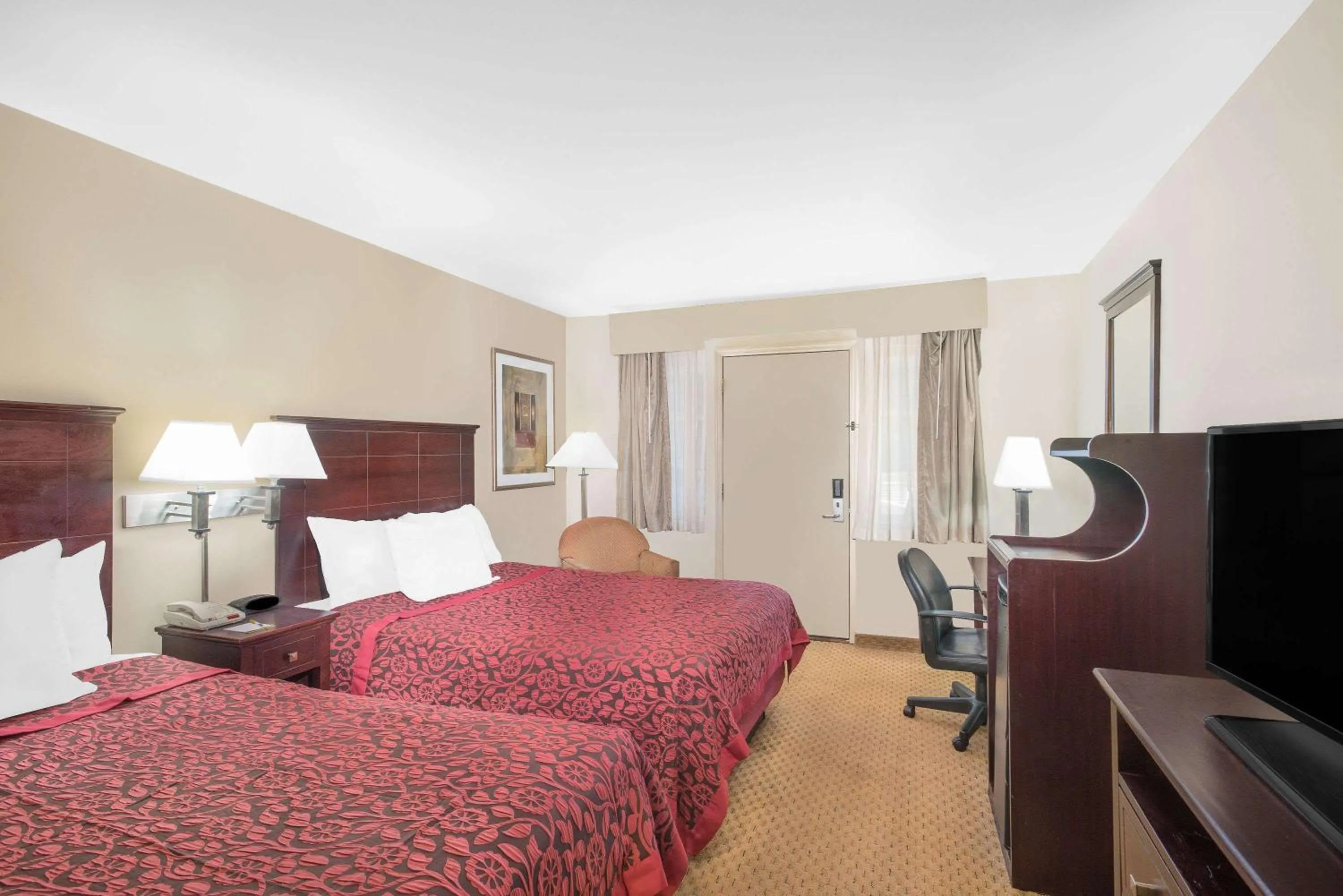Photo of the whole room, Bed in Days Inn by Wyndham Springfield/Phil.Intl Airport