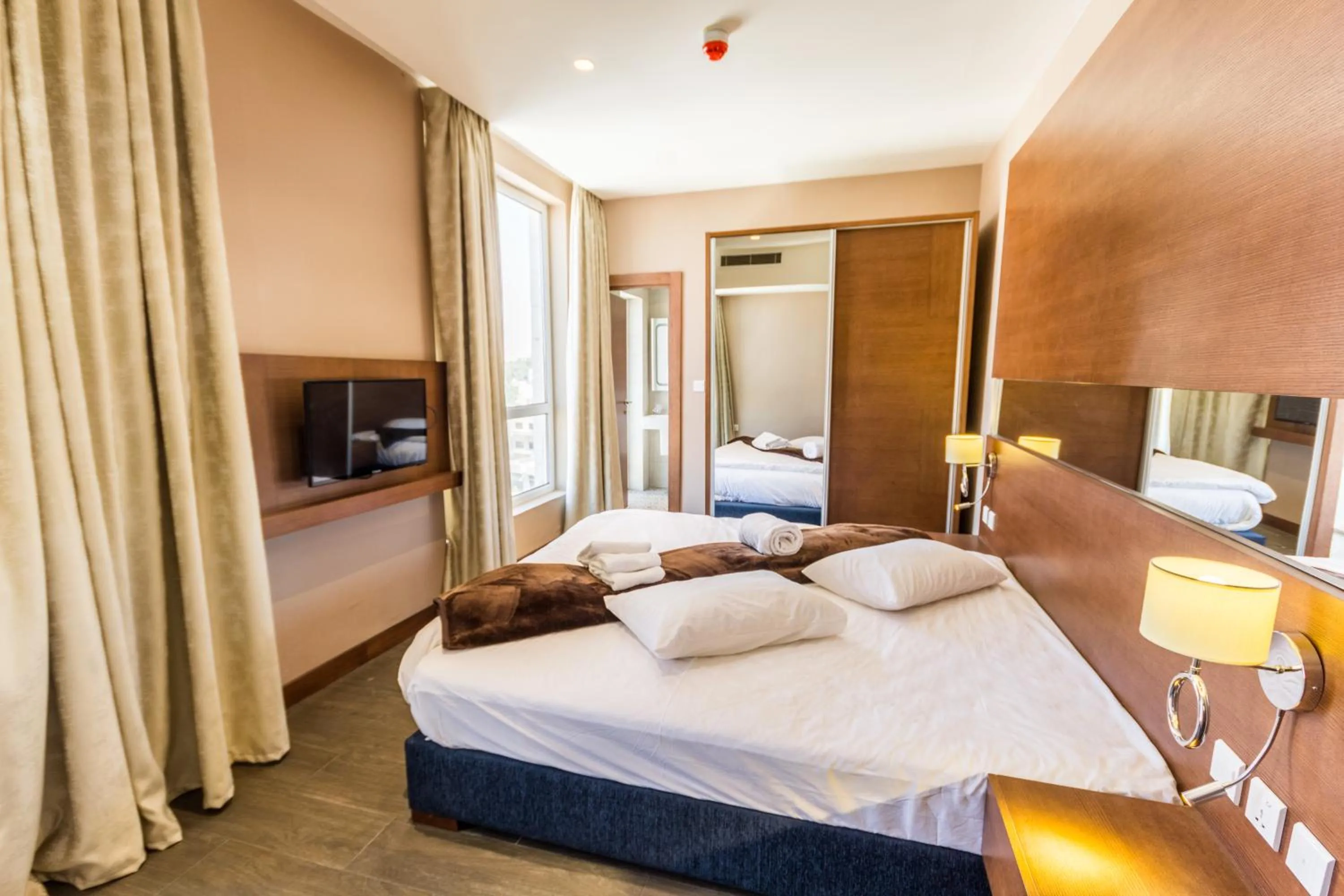 Bedroom, Bed in The Seventh Star Hotel Suites