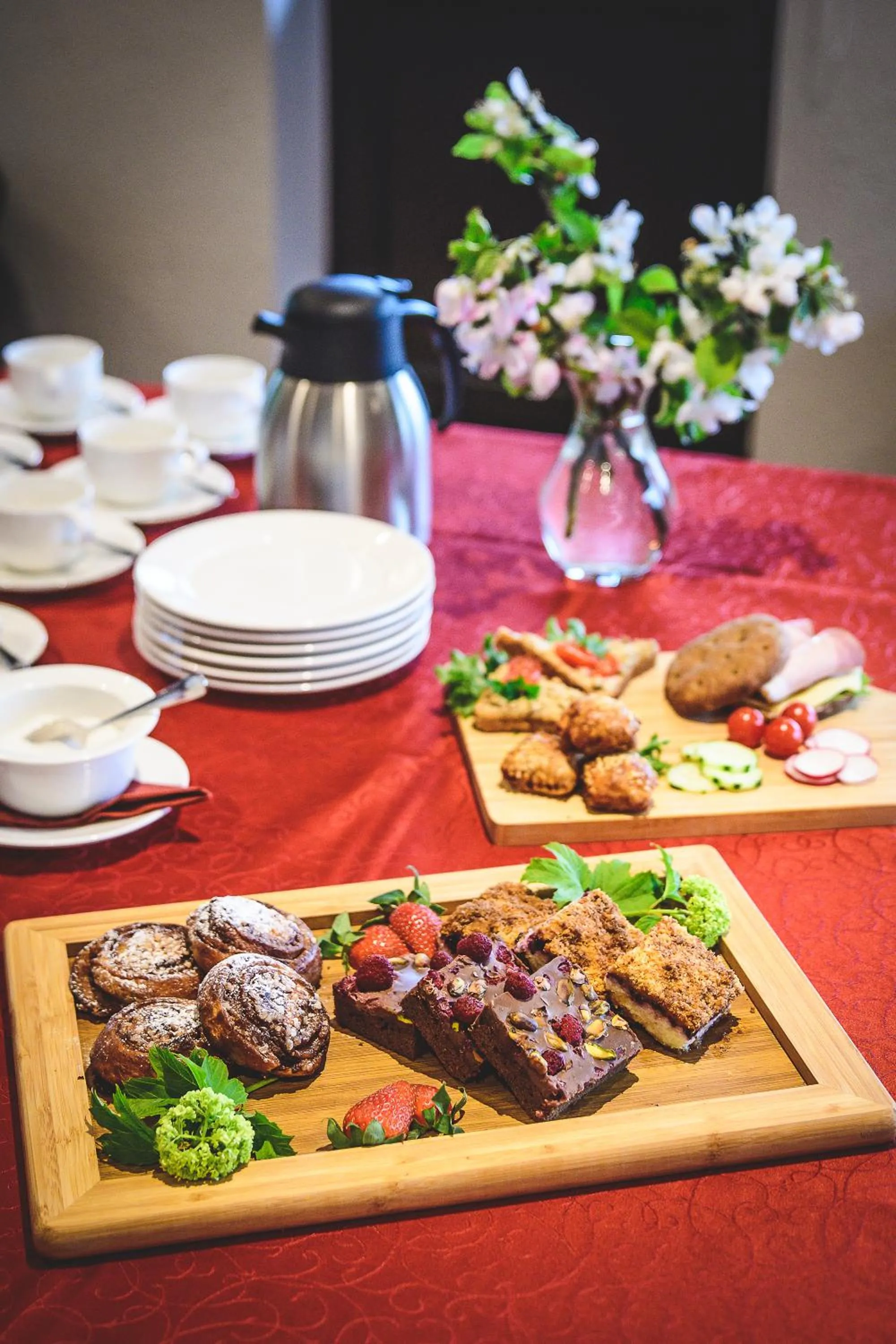 Food and drinks in Hotel Karupesa