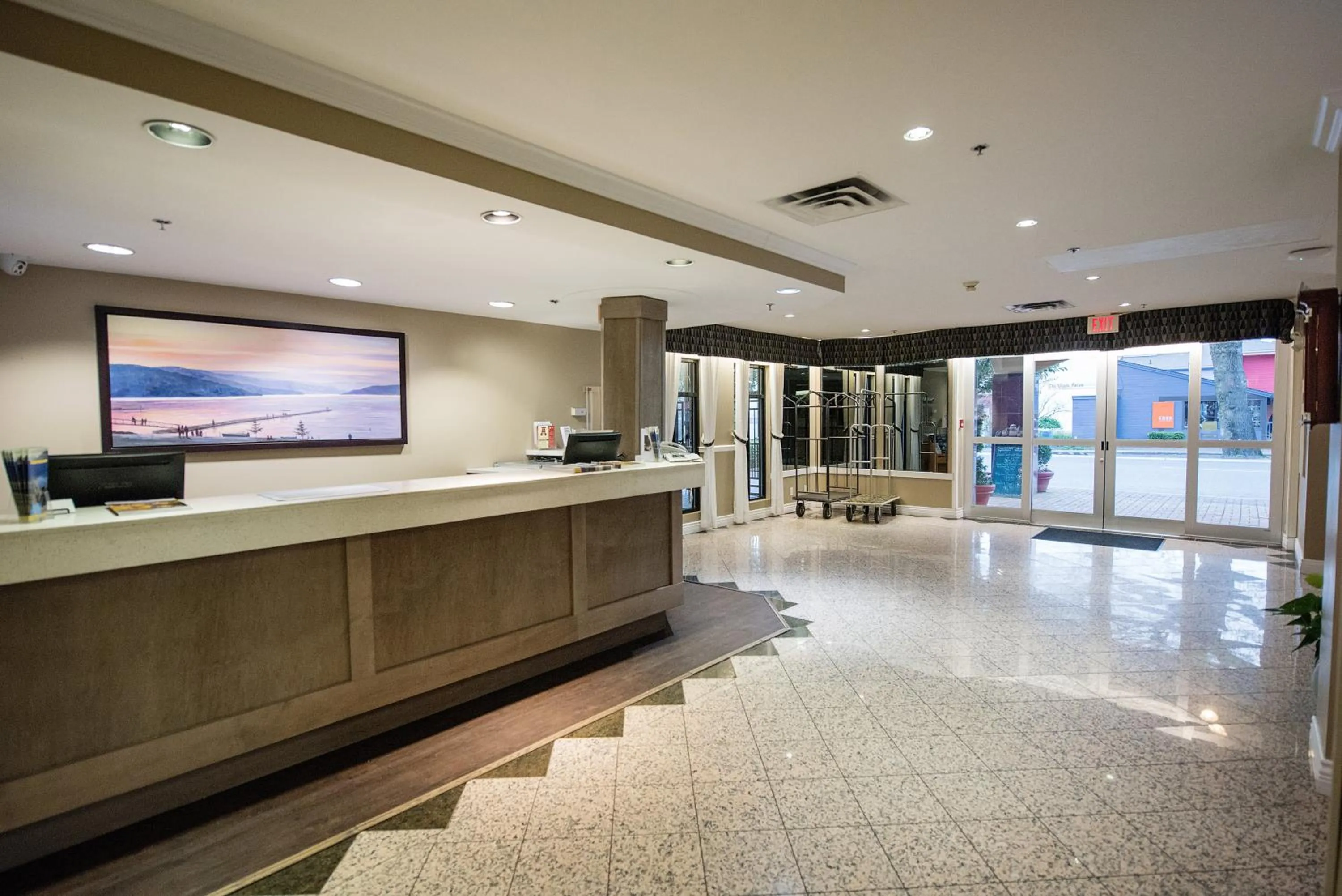 Lobby or reception in Harrison Lake Hotel