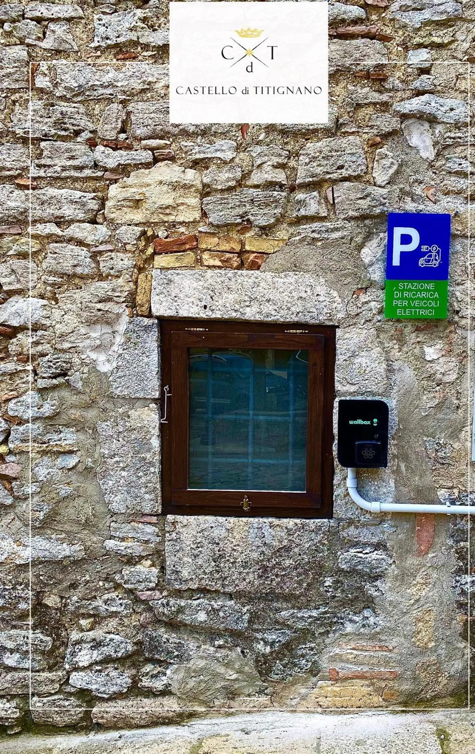 Parking in Castello di Titignano