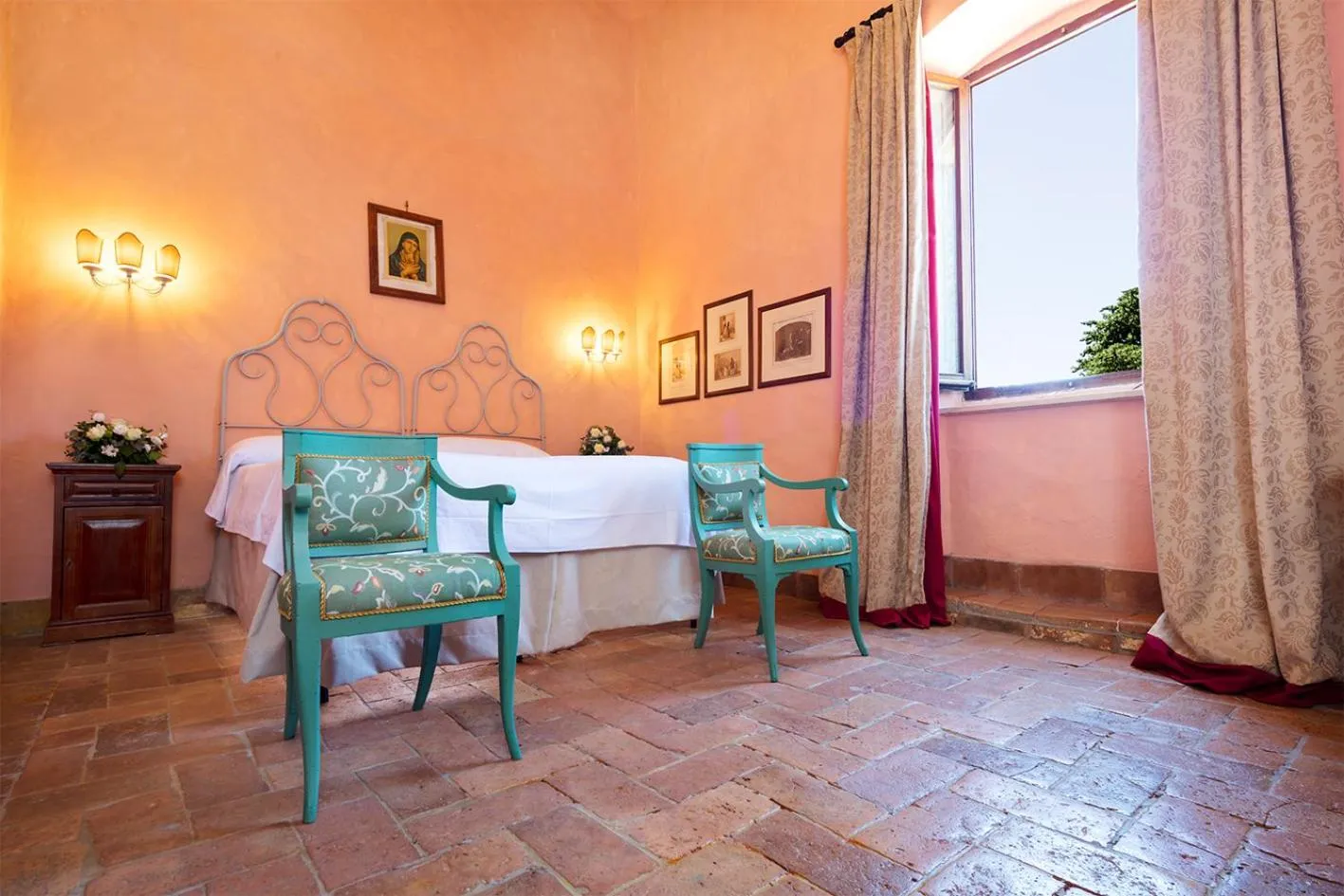 Bedroom in Castello di Titignano