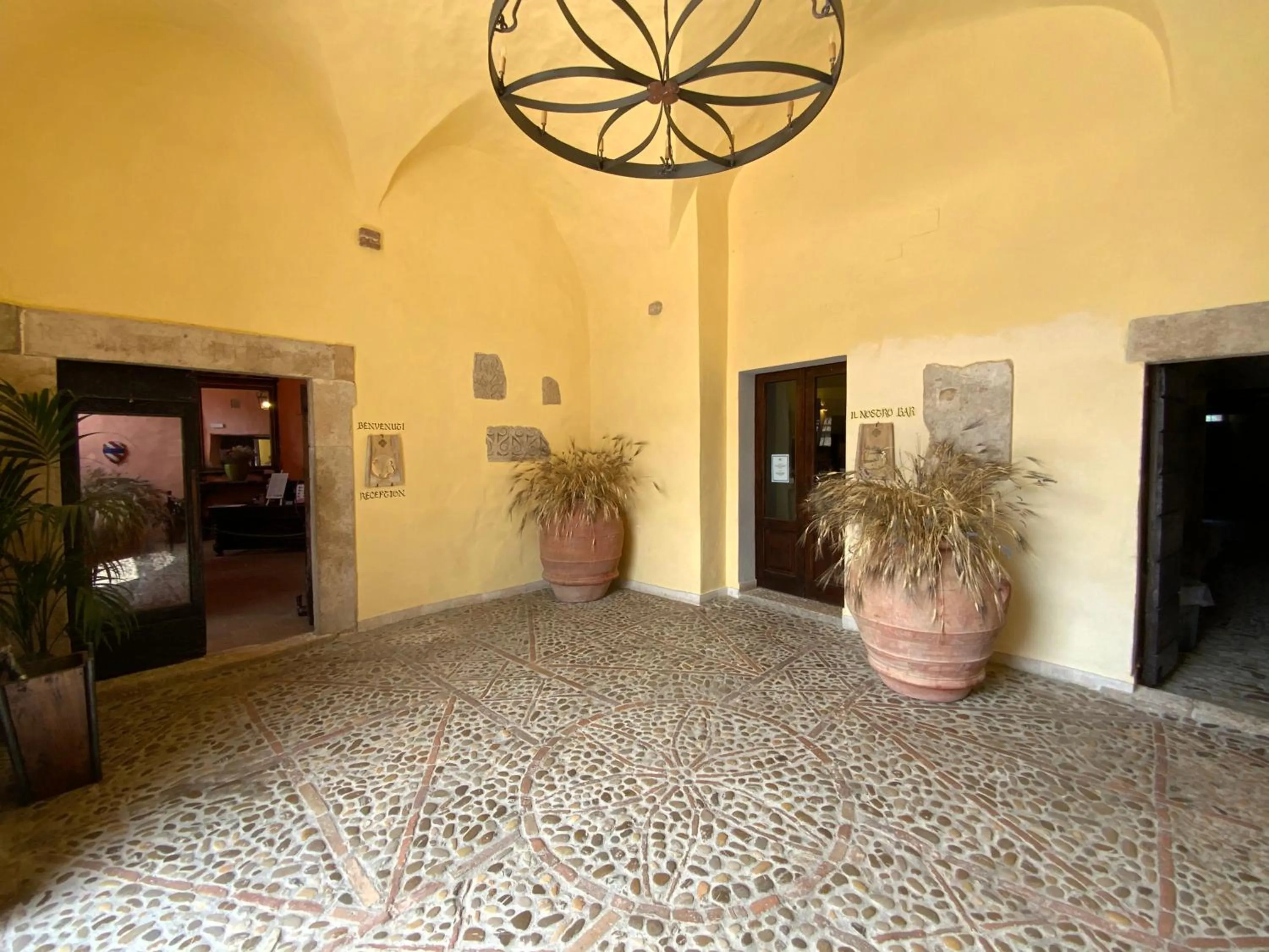 Lobby or reception in Castello di Titignano