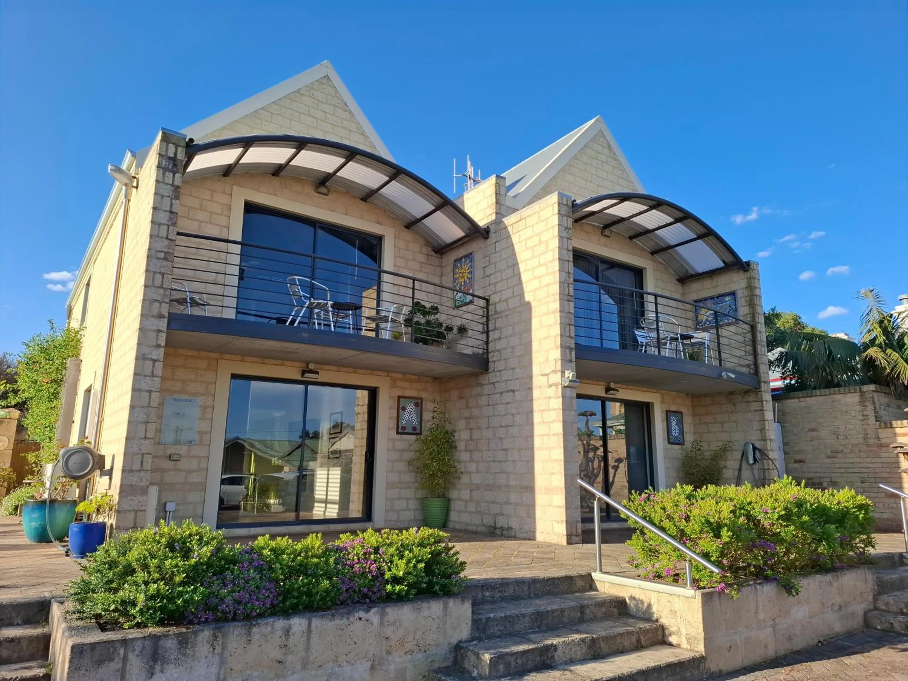 Property building in Albany Harbourside Apartments And Houses