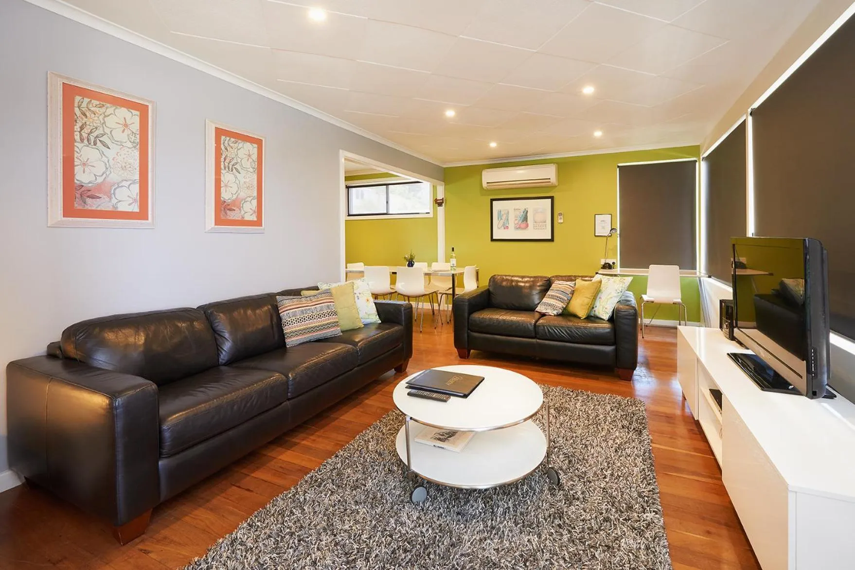 Living room in Albany Harbourside Apartments And Houses
