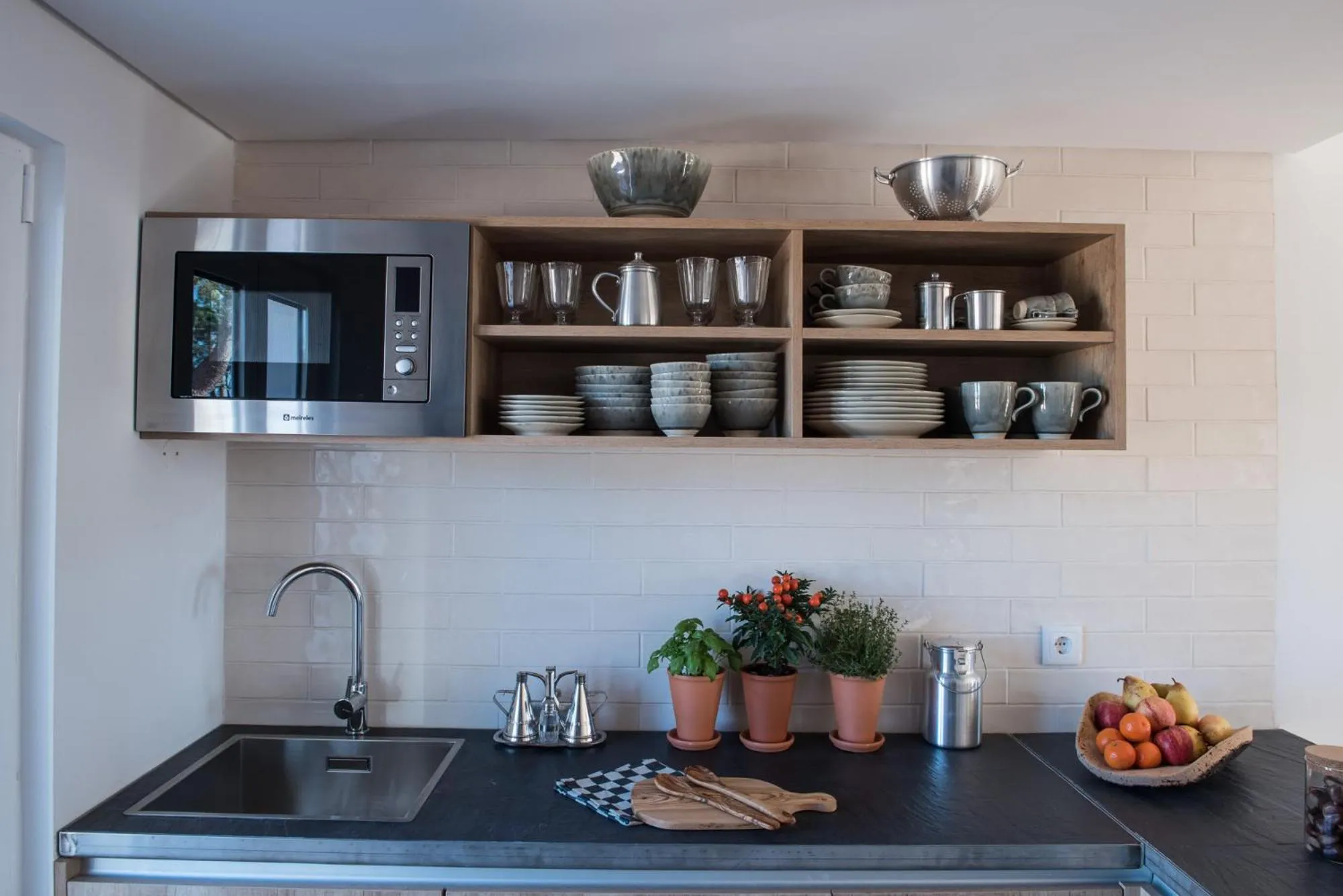 Craveiral Farmhouse by Belong Staying & Feeling