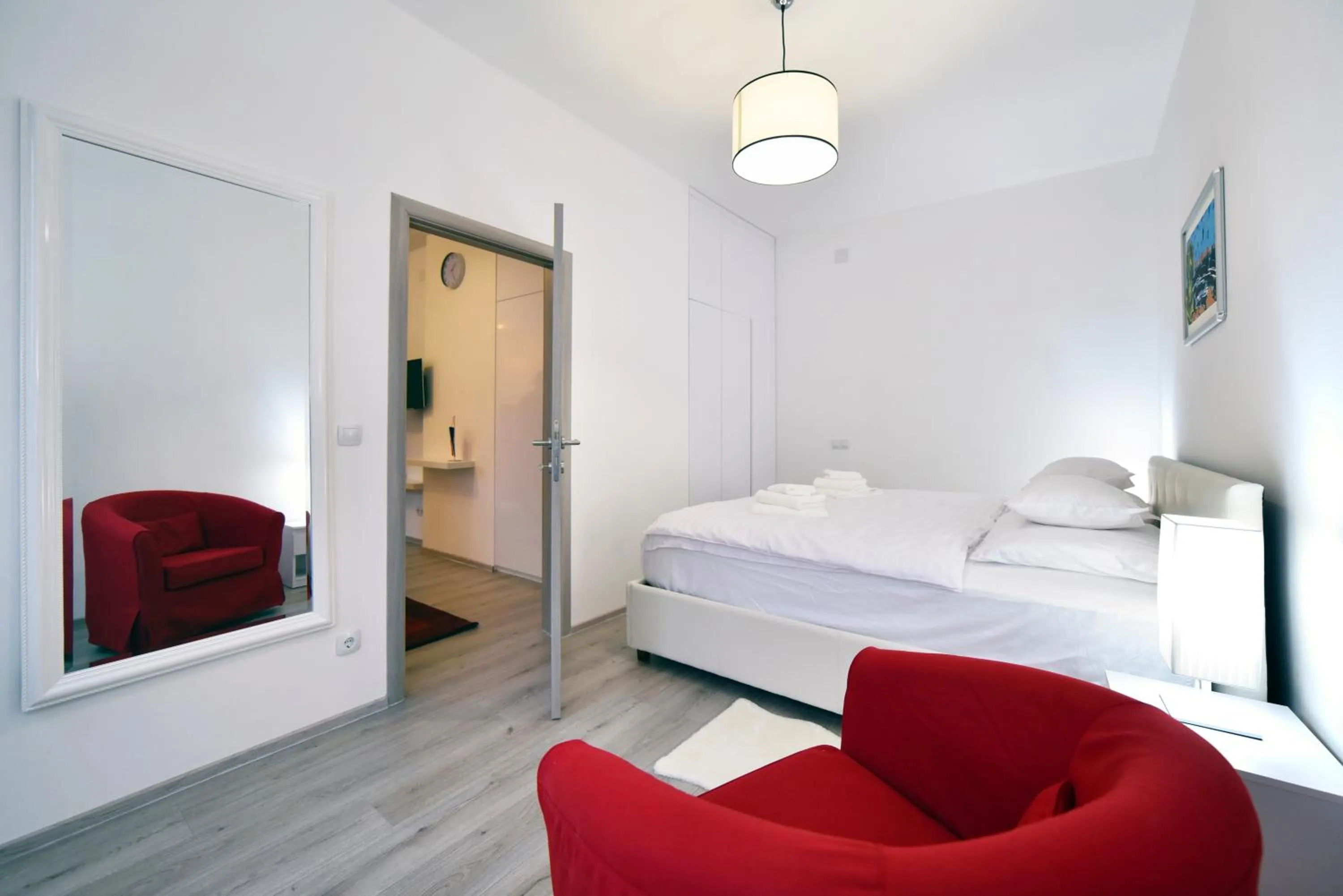 Bedroom, Bed in Apartment Sermazi