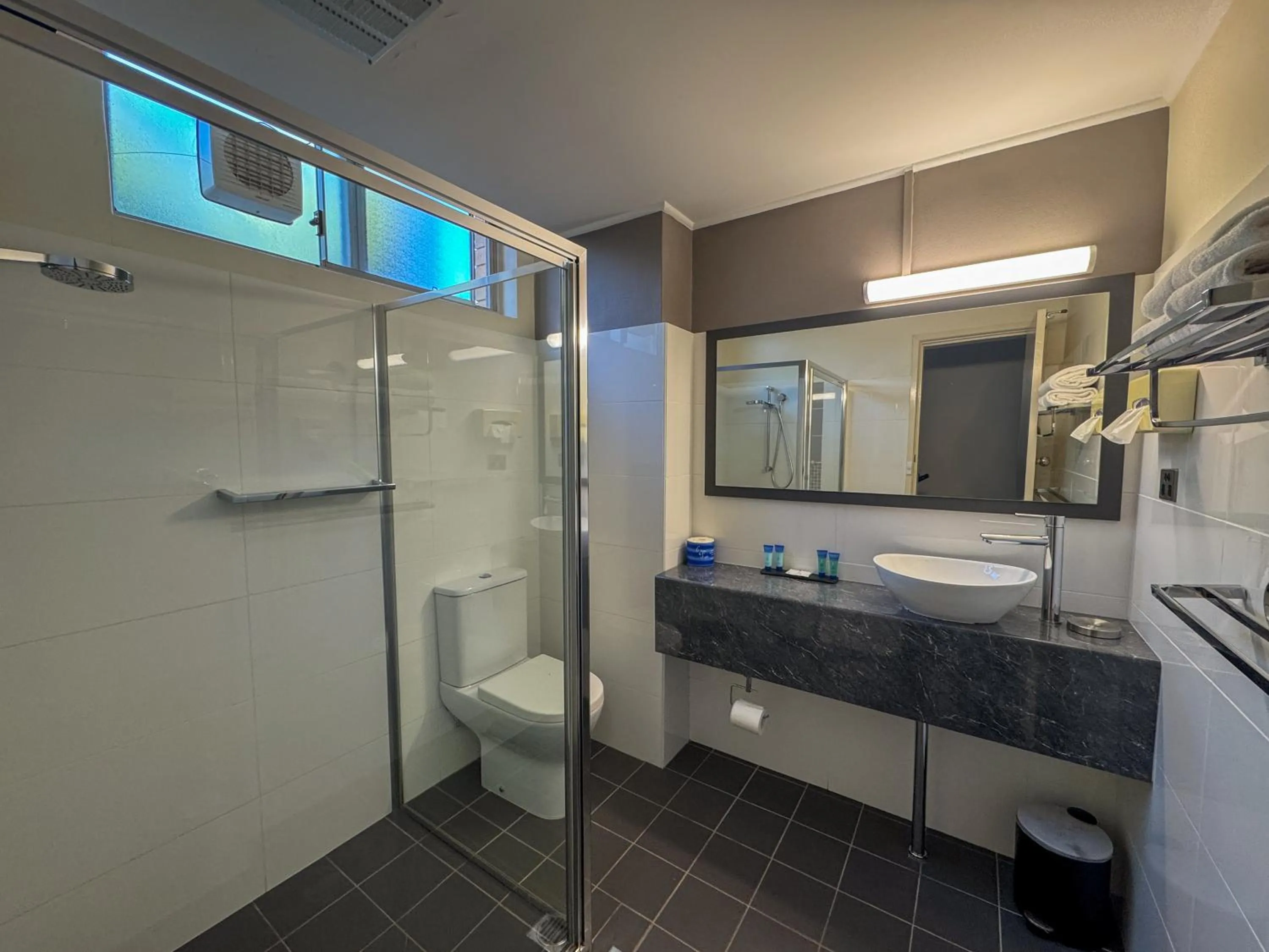 Bathroom in Golden West Motor Inn