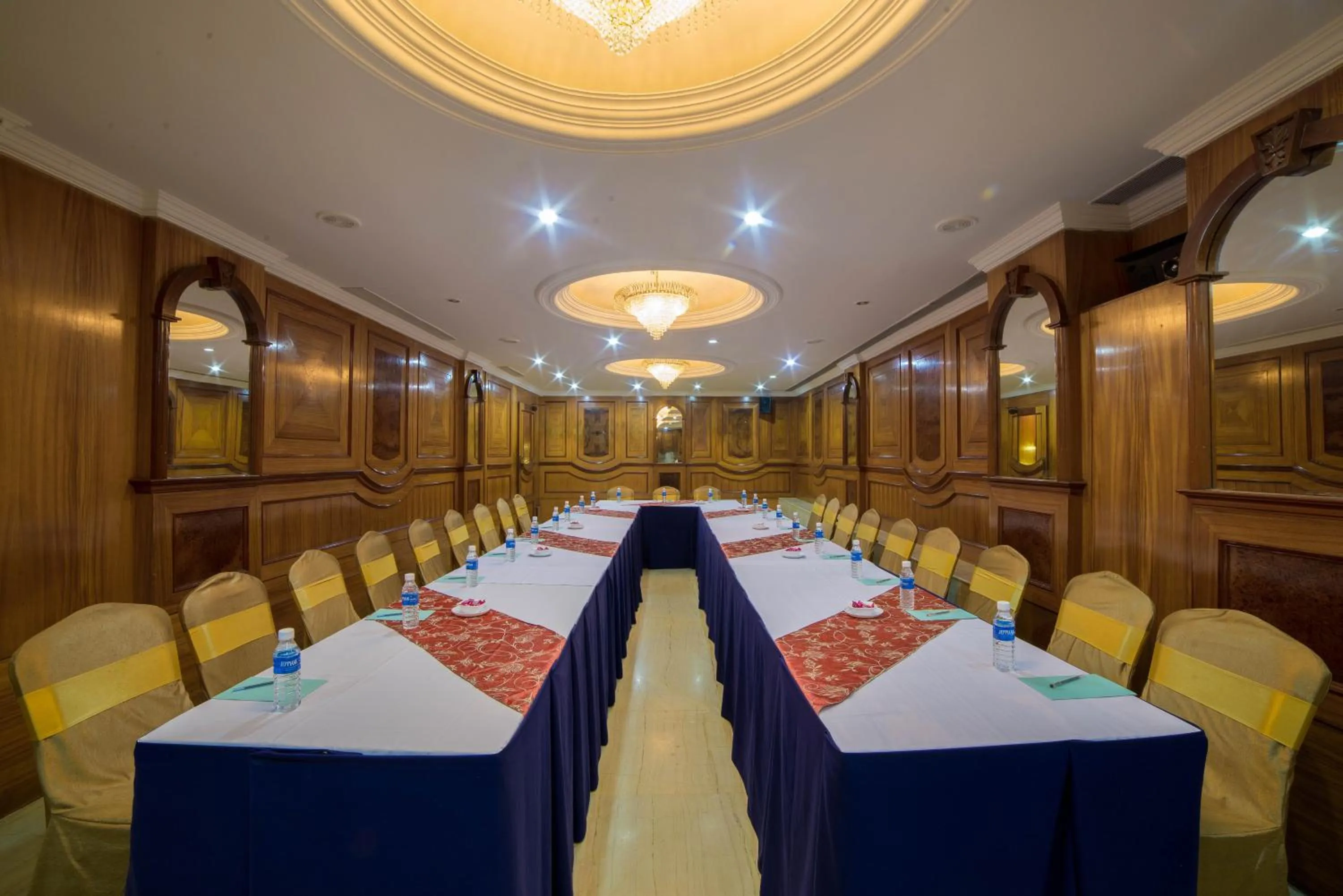 Meeting/conference room in Raj Park Hotel Chennai