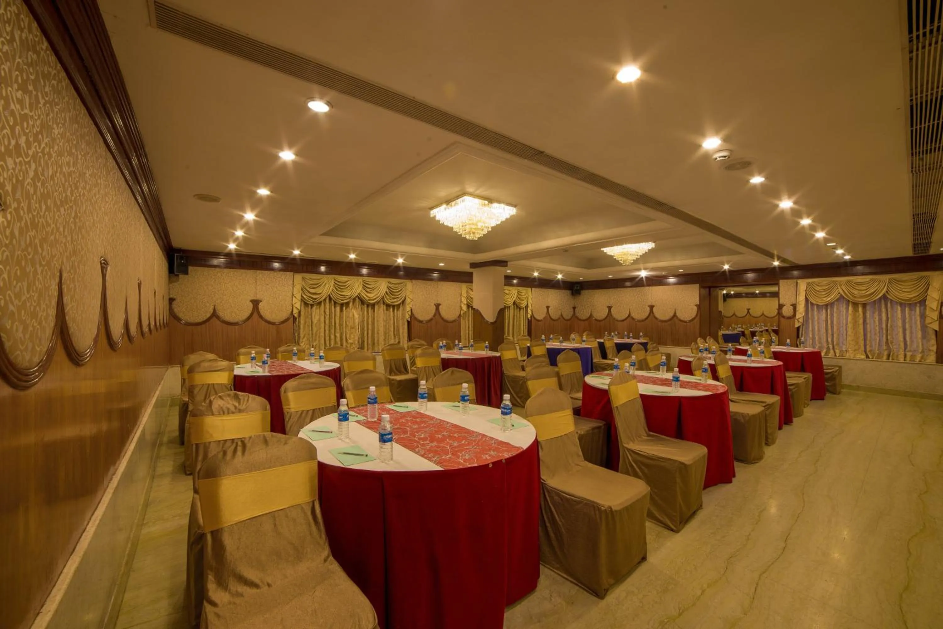 Meeting/conference room in Raj Park Hotel Chennai