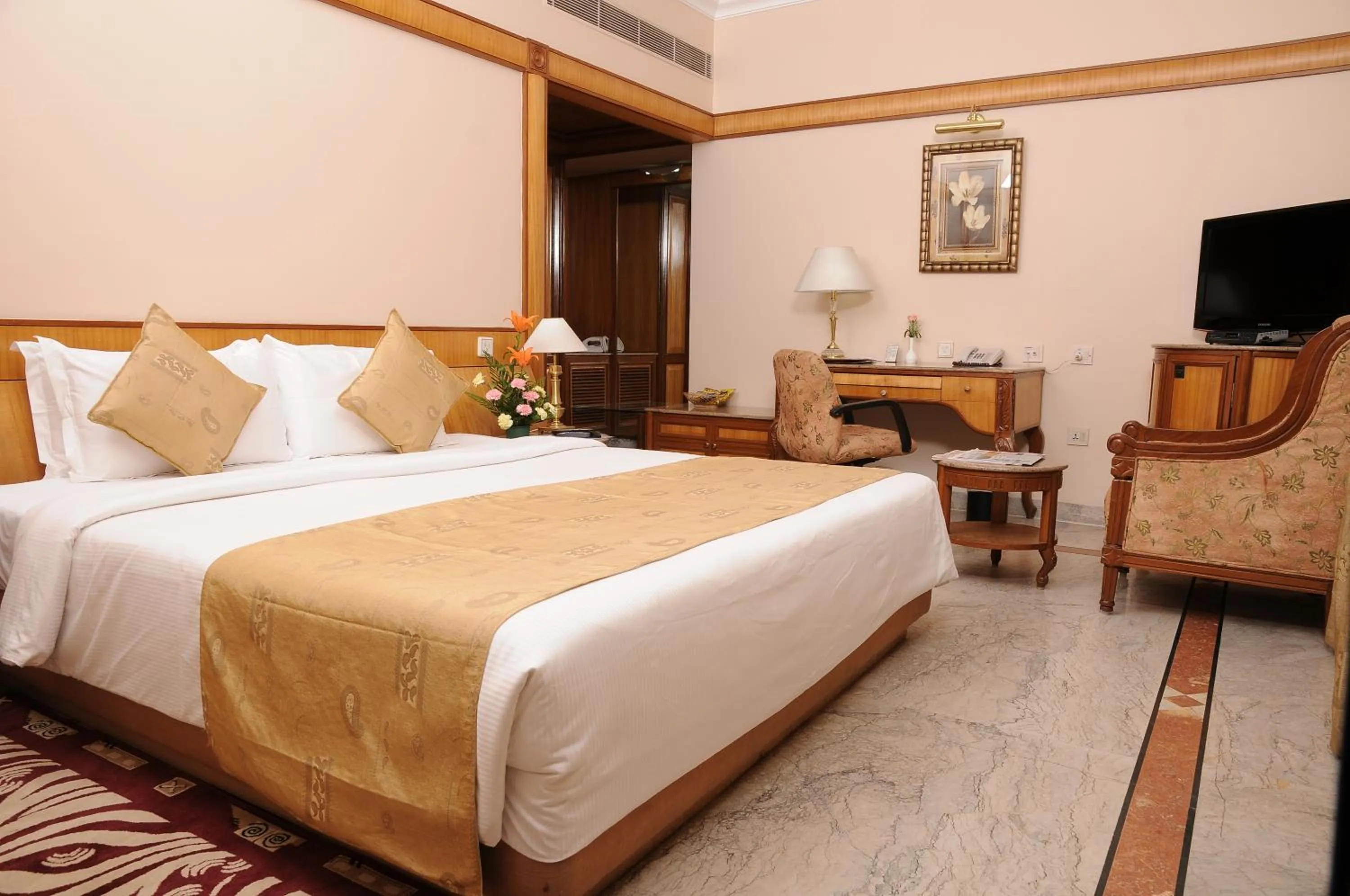 Bedroom, Bed in Raj Park Hotel Chennai