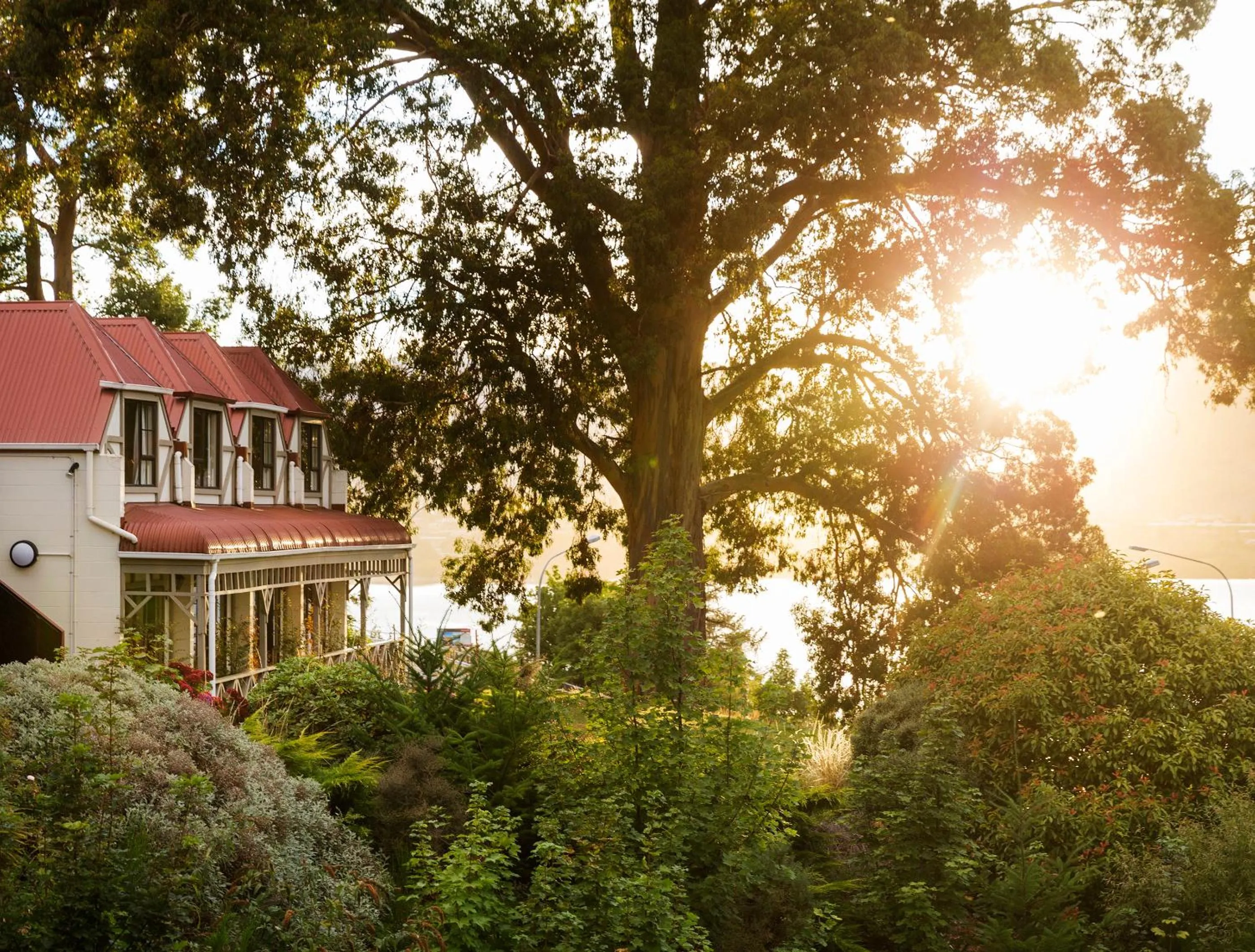 Lake view in Sherwood Queenstown