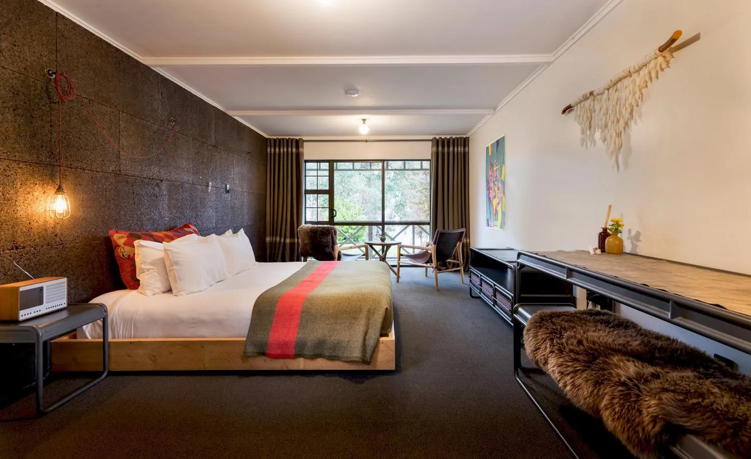 On site, Bed in Sherwood Queenstown