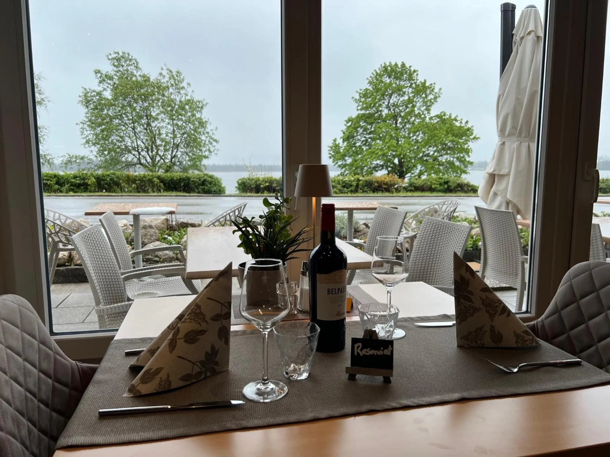 Restaurant/places to eat in Hotel Fischer am See