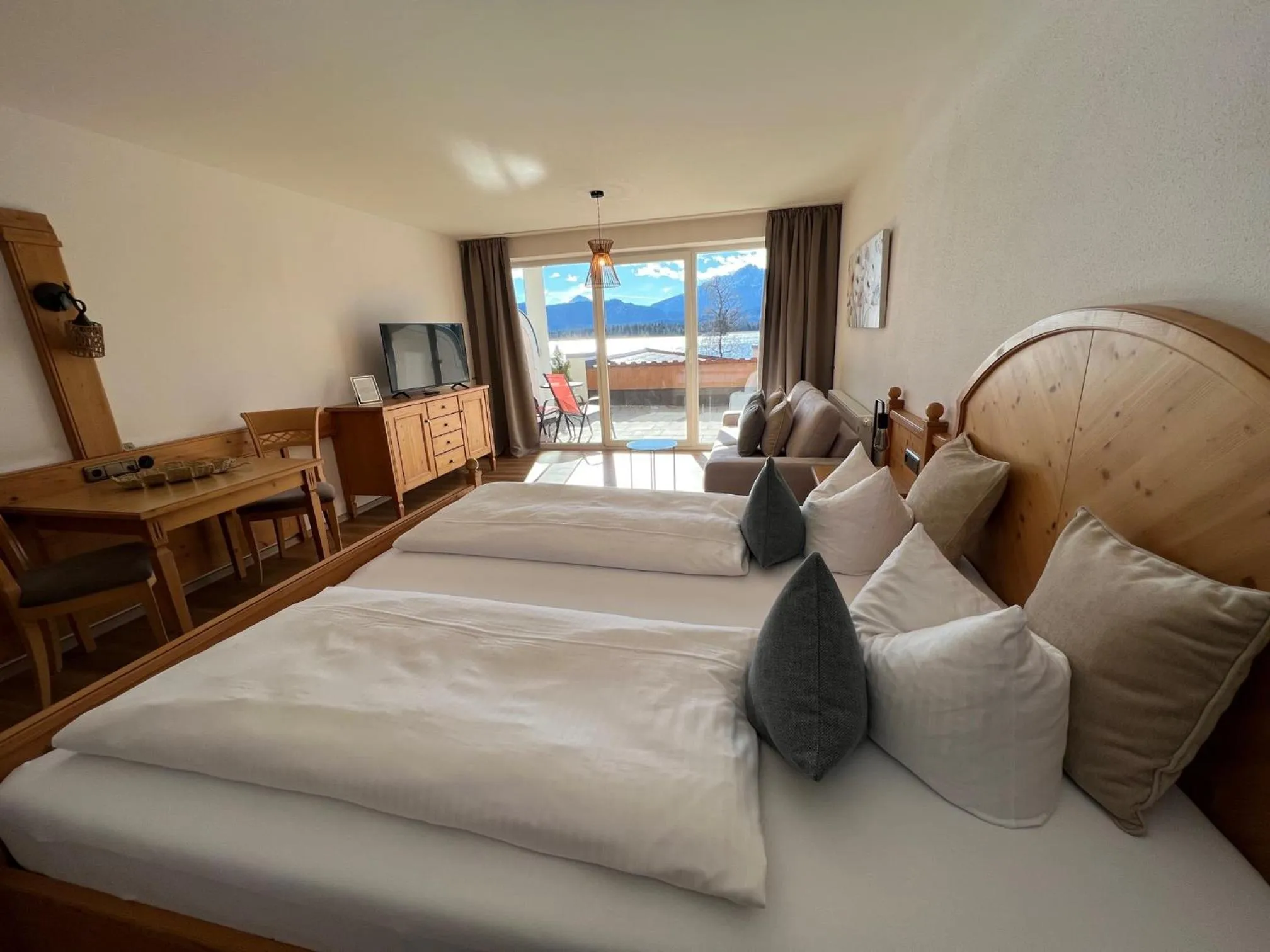 Bed in Hotel Fischer am See