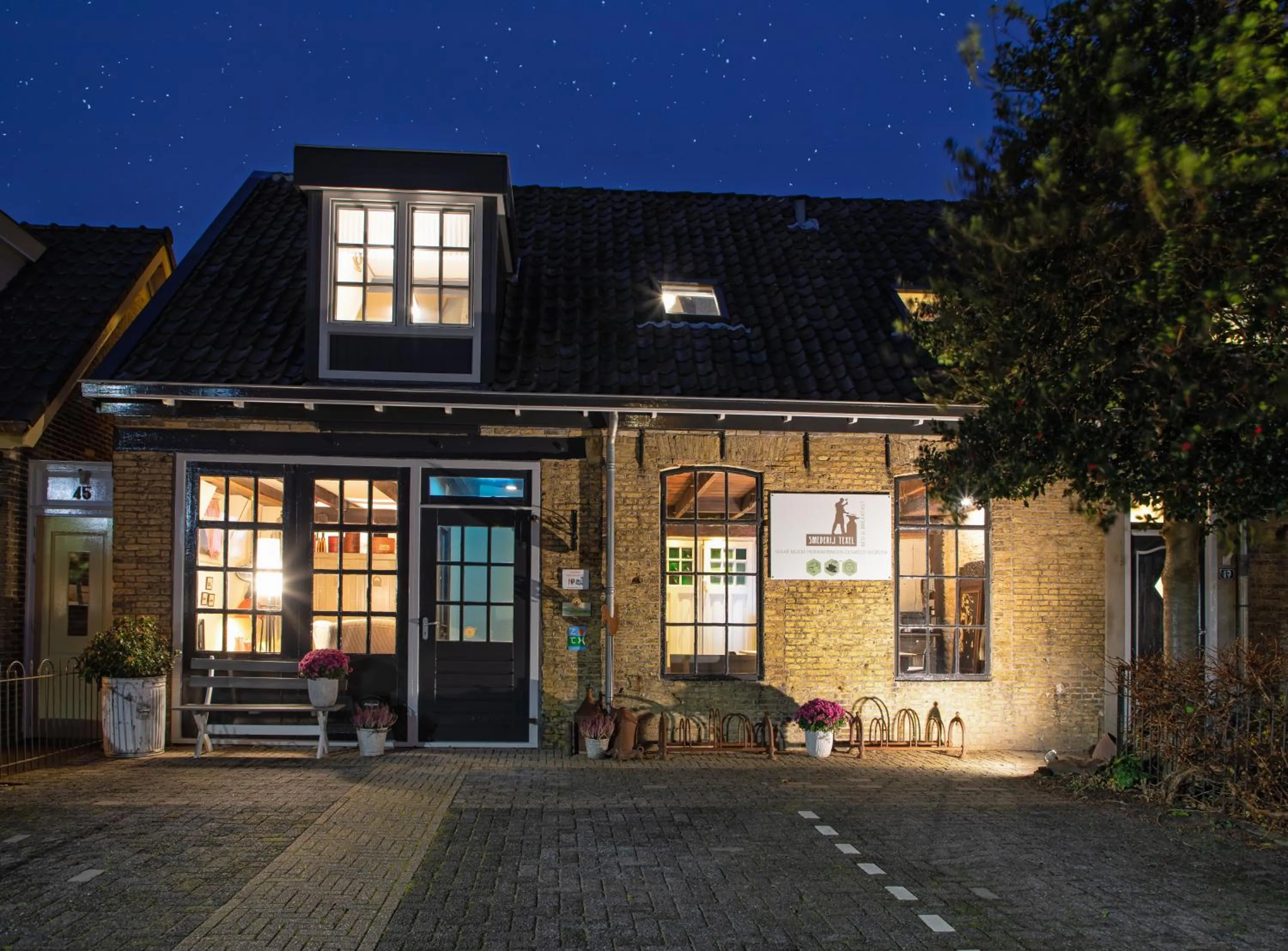 Property building in Smederij Texel