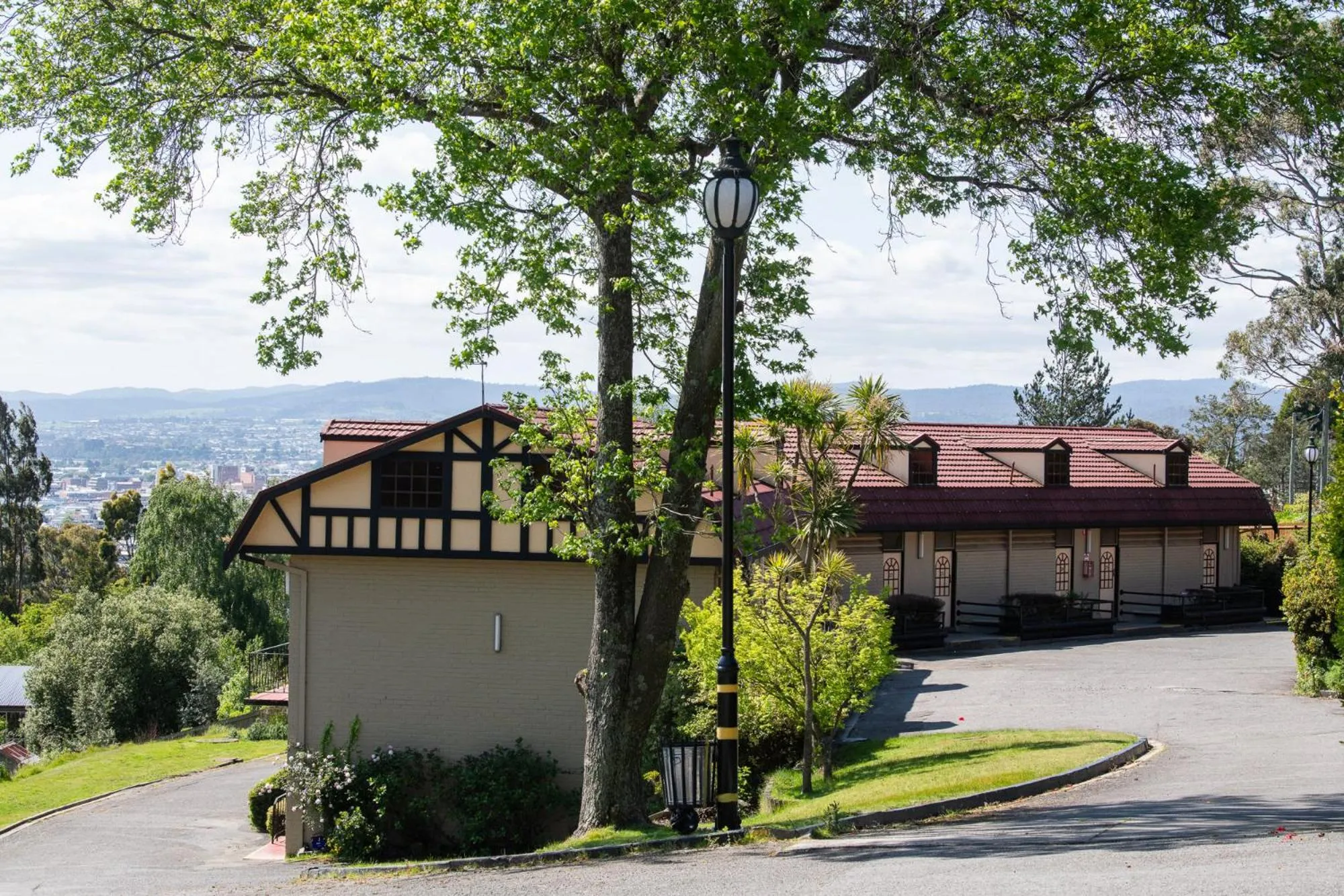 Village Family Motor Inn