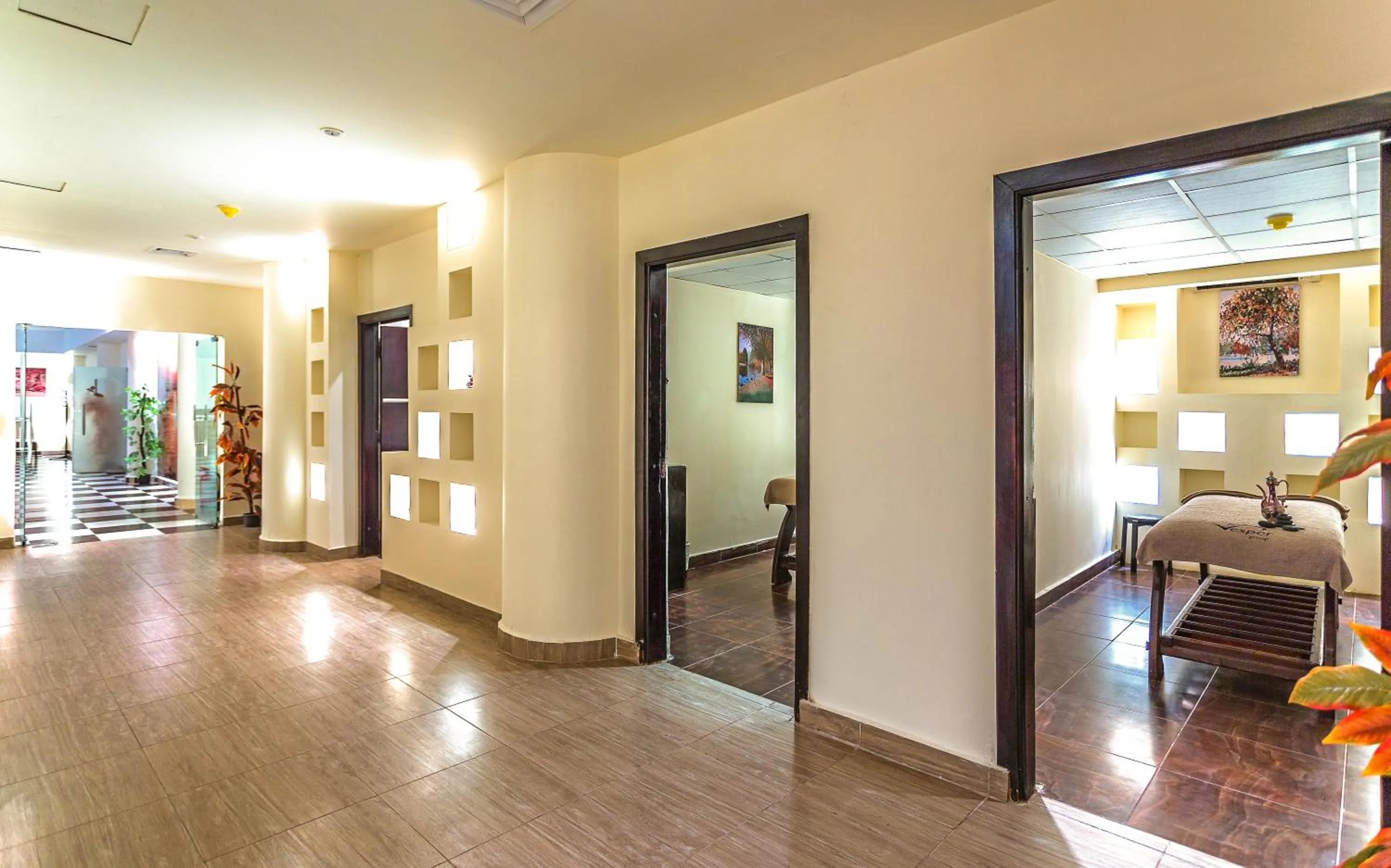 Massage in Hawaii Riviera Aqua Park Resort - Families and Couples Only