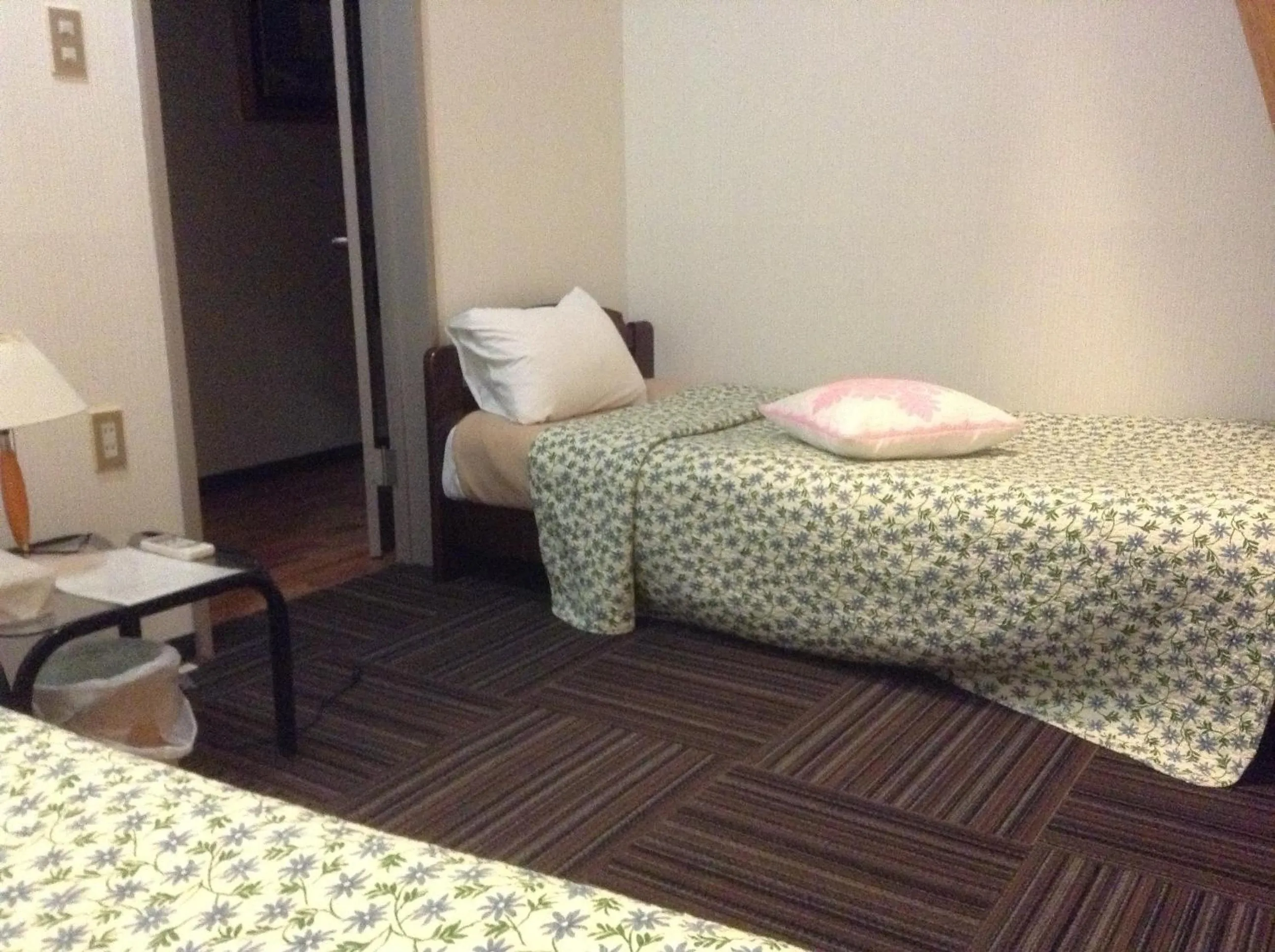 Bed in Pension Fryingpan