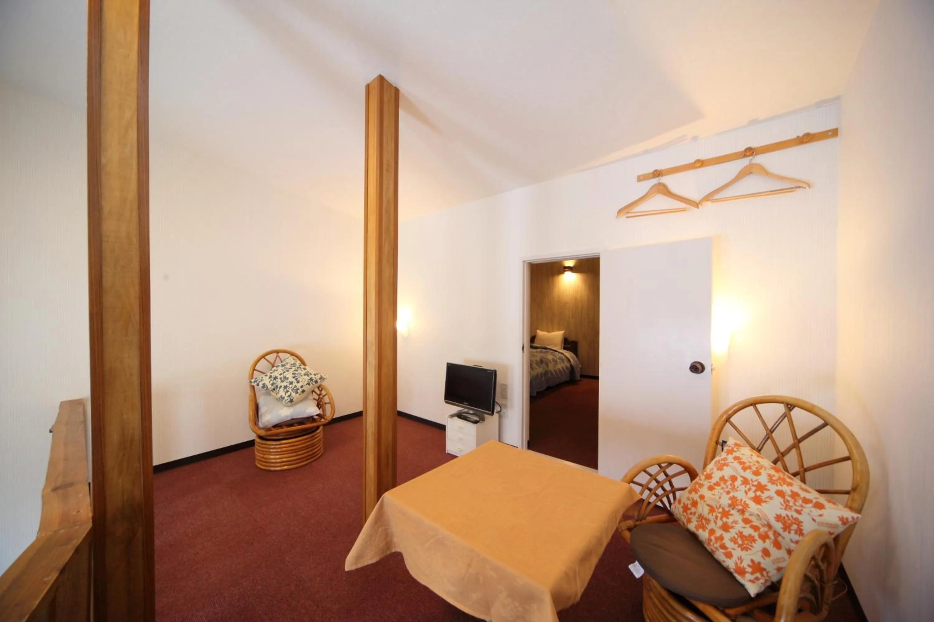 Living room, Bed in Pension Fryingpan