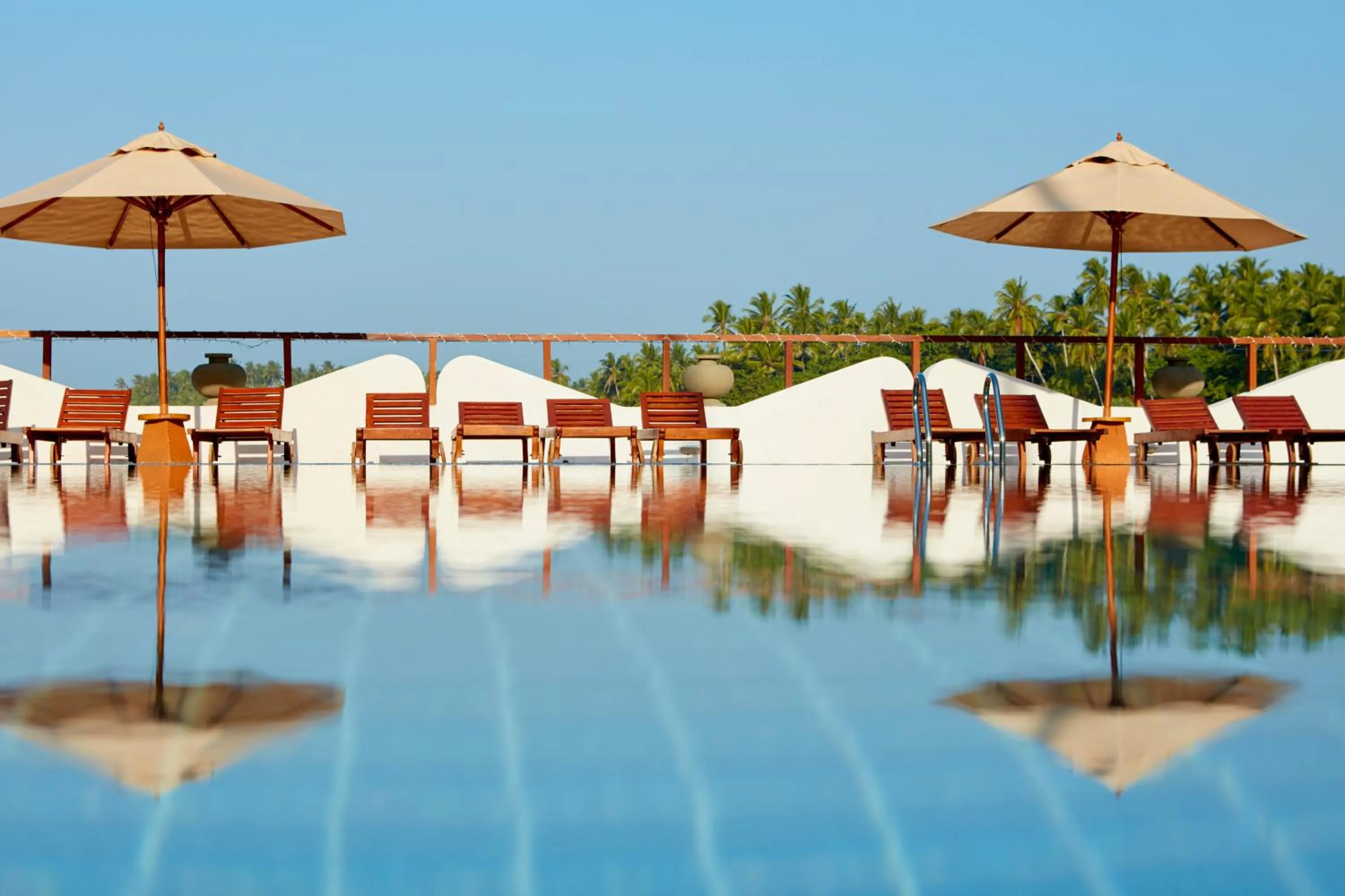 Swimming pool in Dickwella Resort and Spa