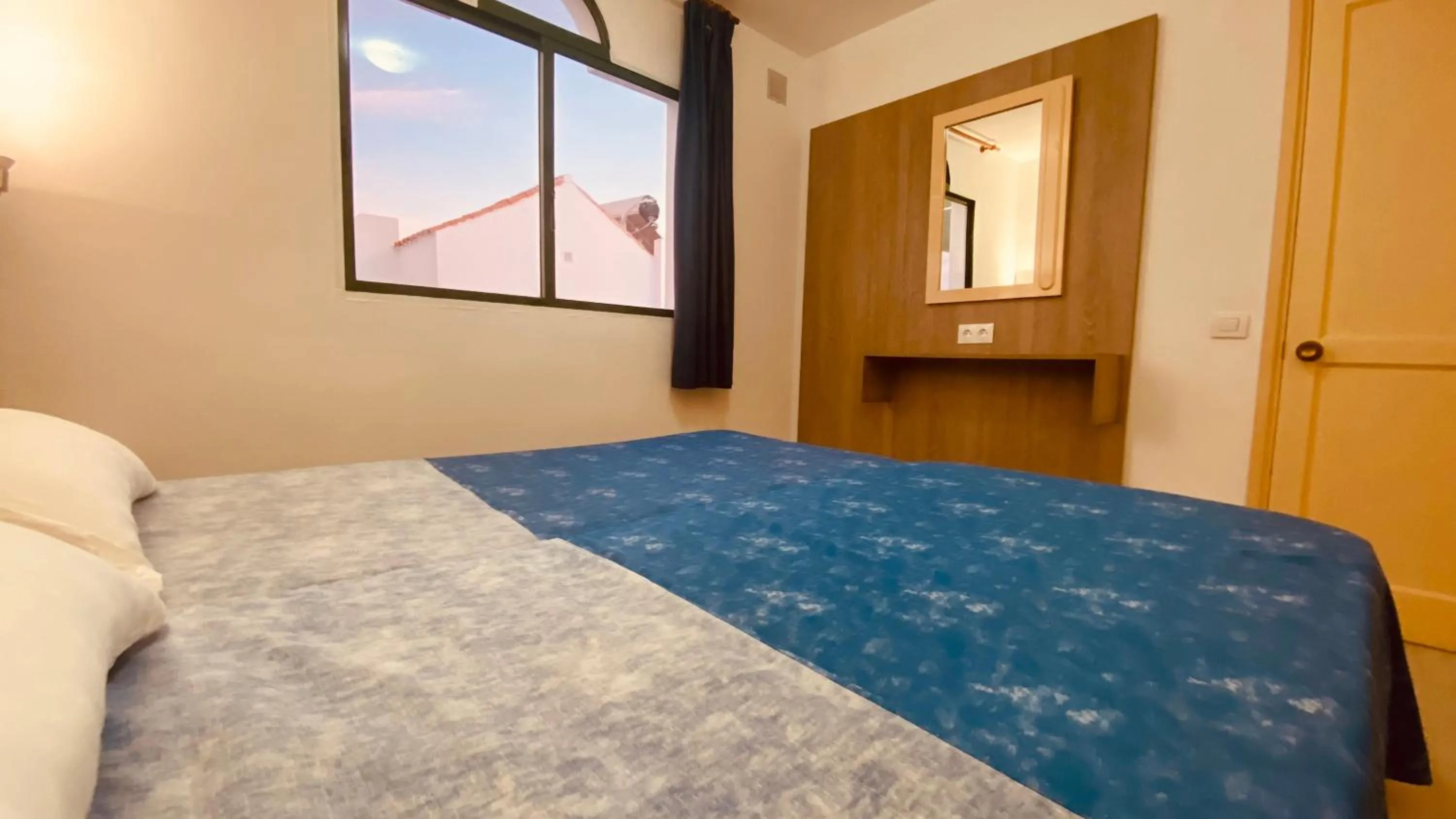 Bed in Casthotels Fuertesol Bungalows