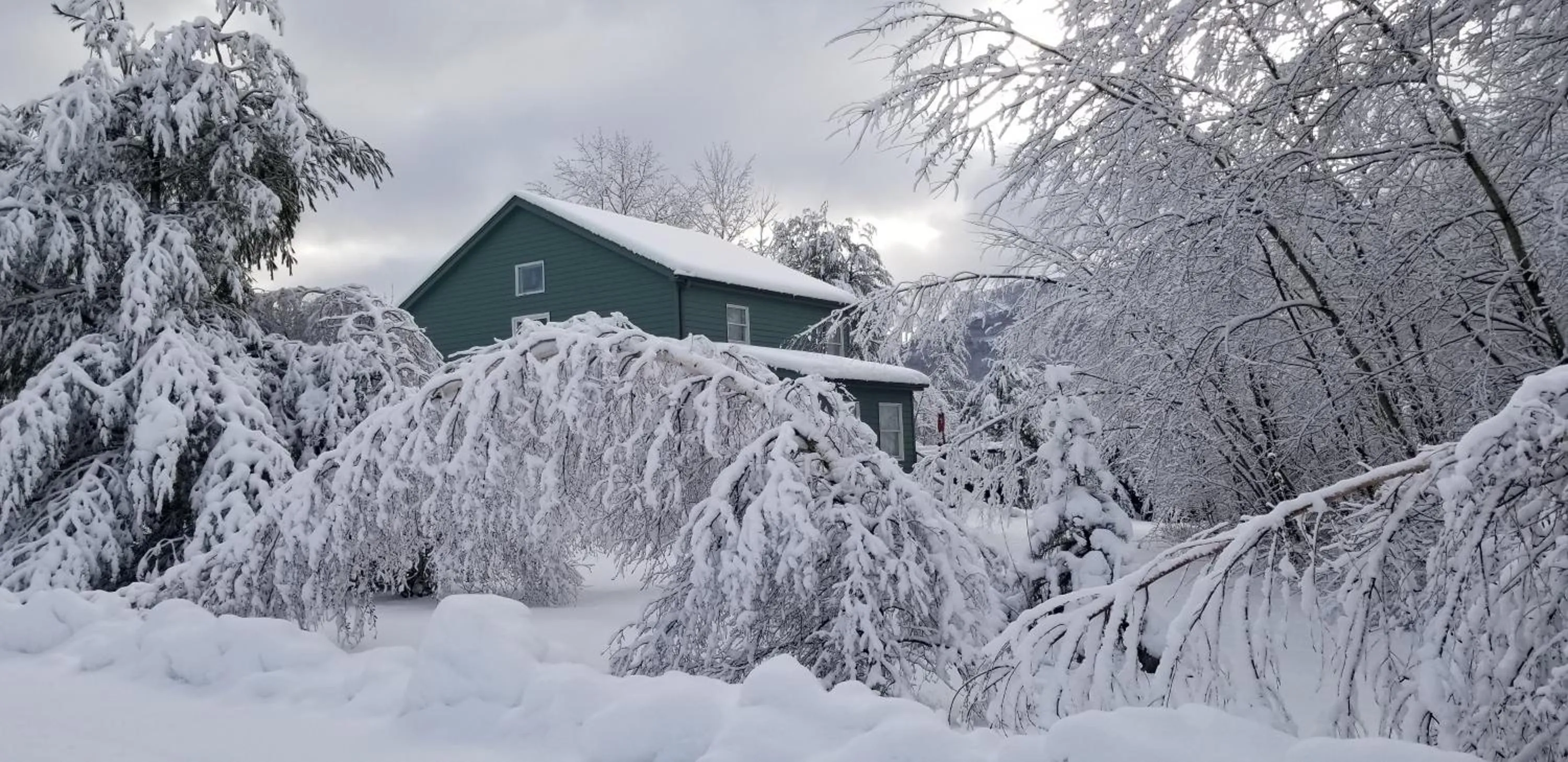 Property building in Hunter Mt Amazing Views Catskills! 5 Bedrooms! Best Choice!