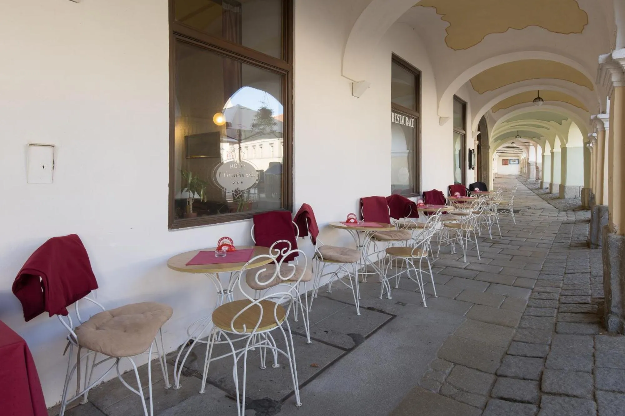 Restaurant/places to eat in Hotel U Černého orla