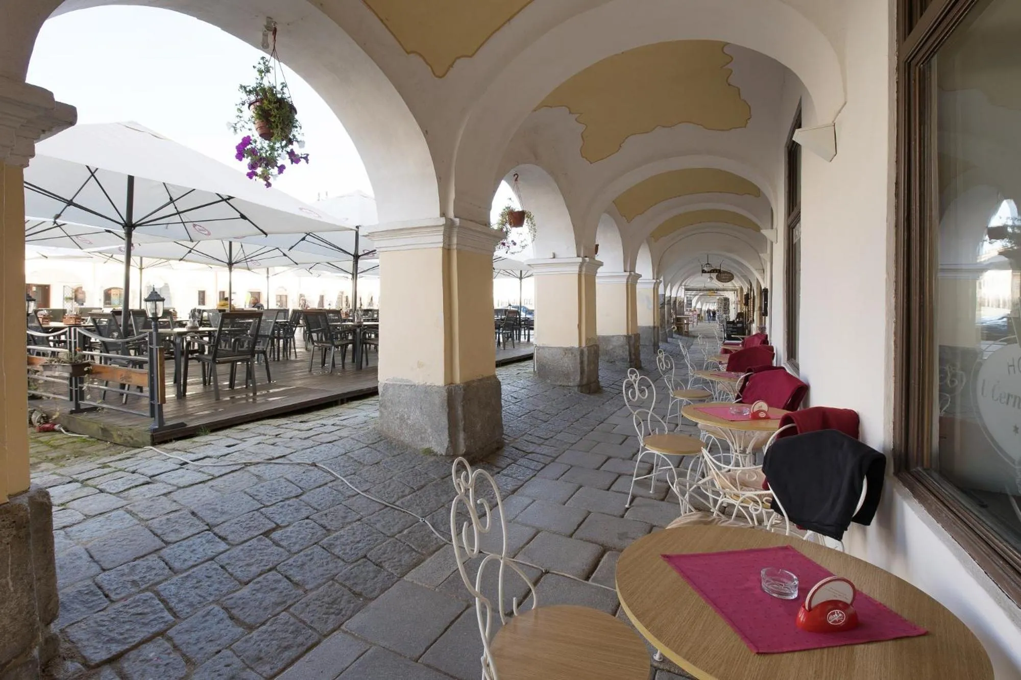 Restaurant/places to eat in Hotel U Černého orla