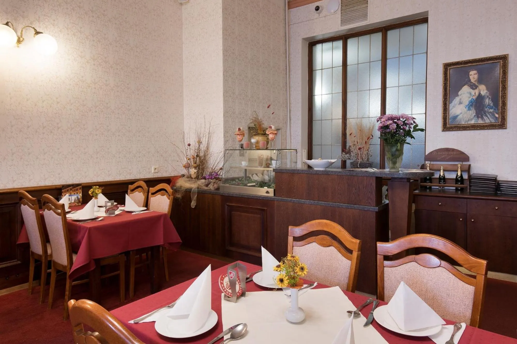 Restaurant/places to eat in Hotel U Černého orla