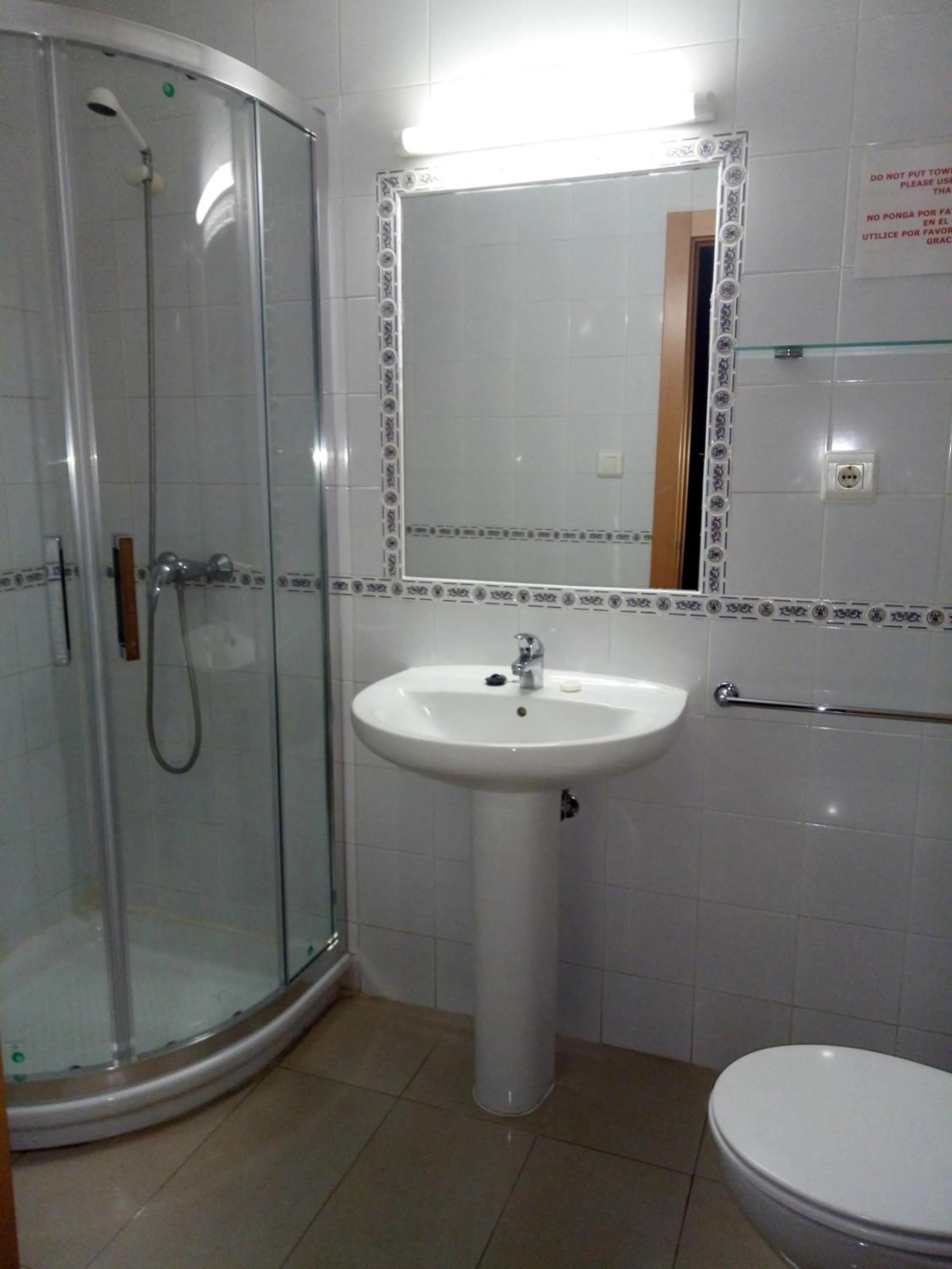 Bathroom in Hotel Iris