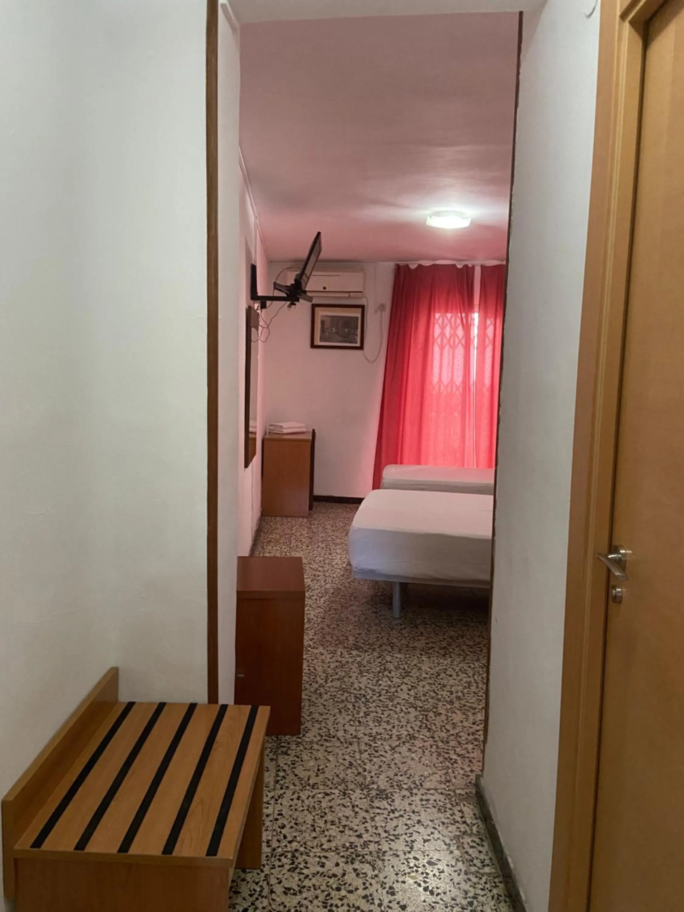 Bedroom, Bed in Hotel Iris