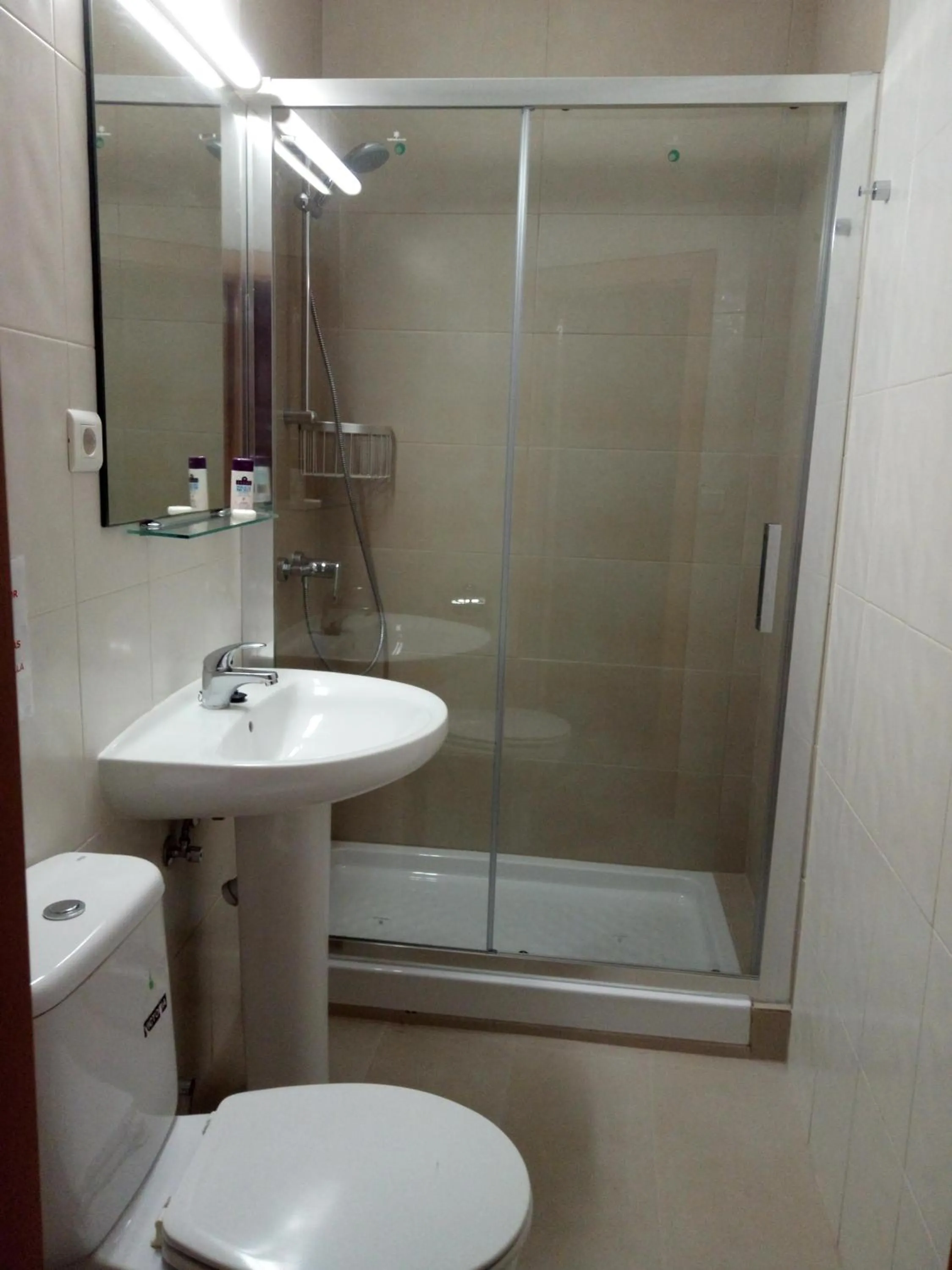 Bathroom in Hotel Iris
