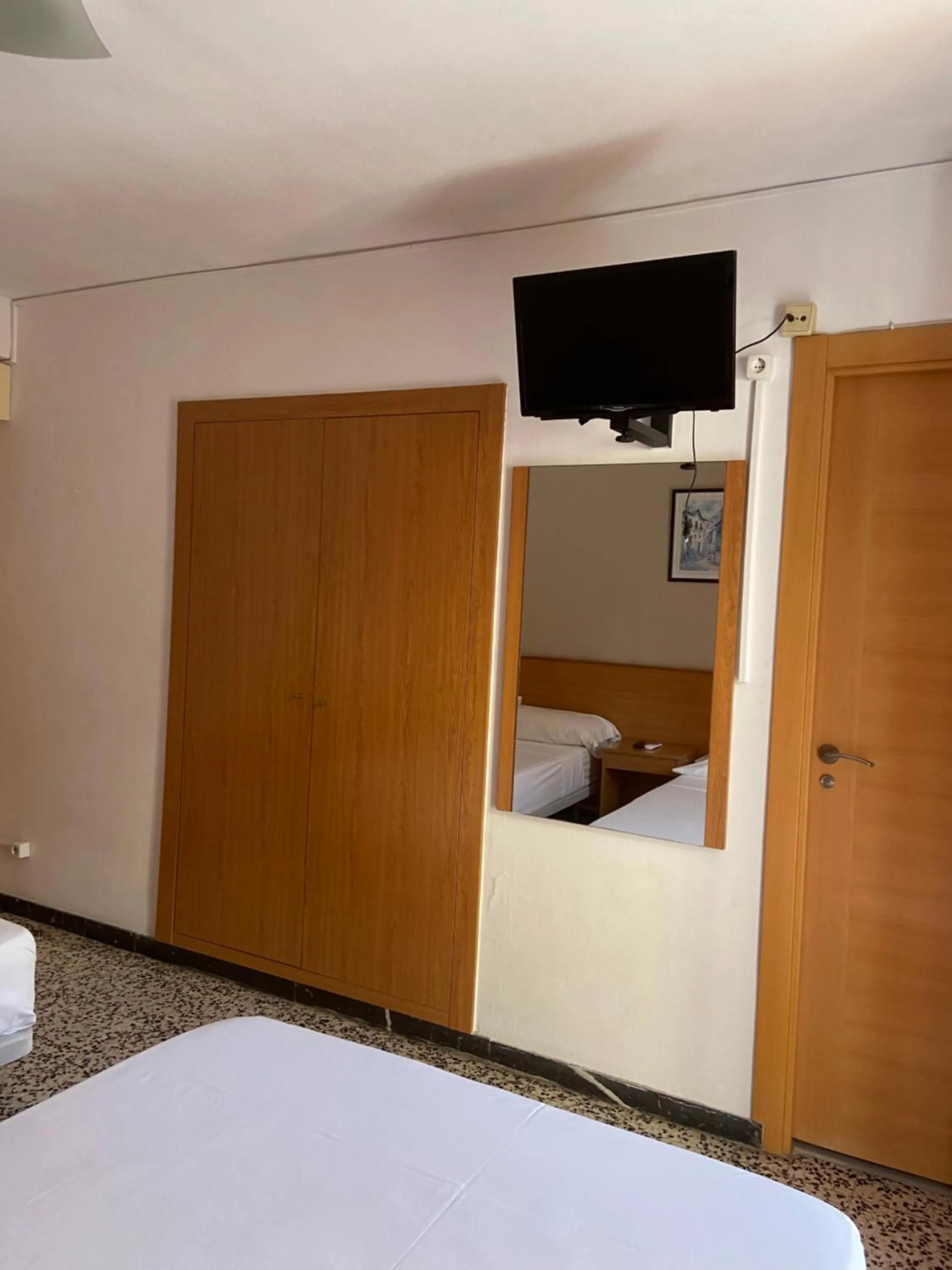 Bedroom, Bed in Hotel Iris