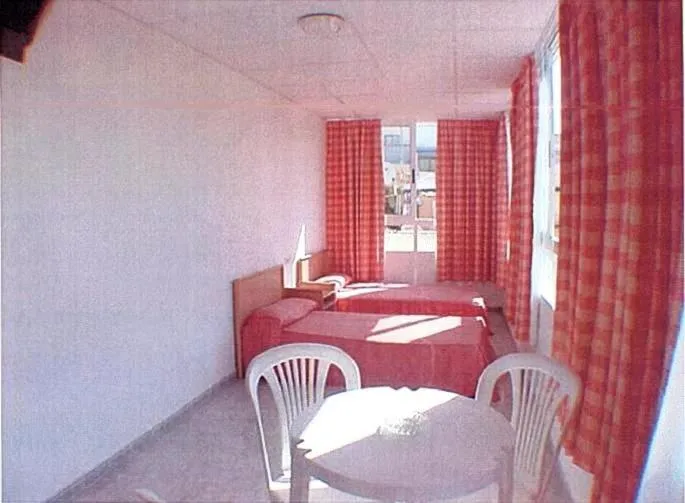 Bedroom, Bed in Hotel Iris