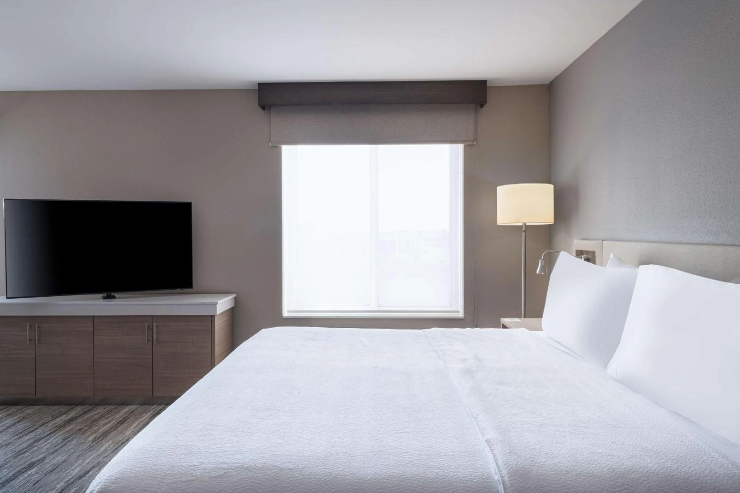 Bed in Hilton Garden Inn Saint Charles