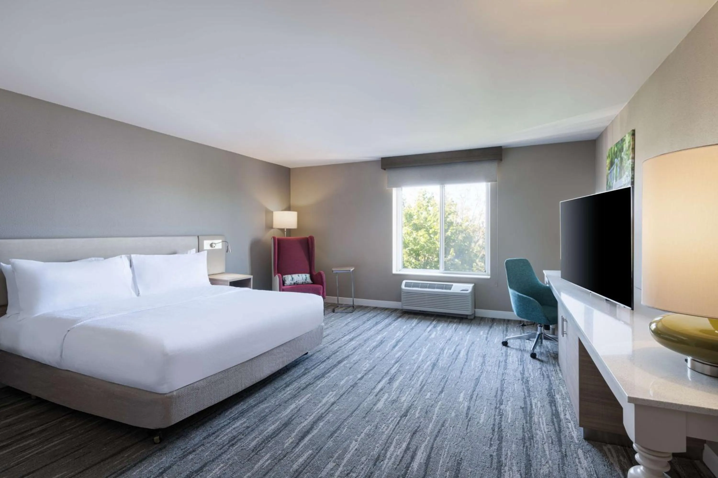 Bed in Hilton Garden Inn Saint Charles