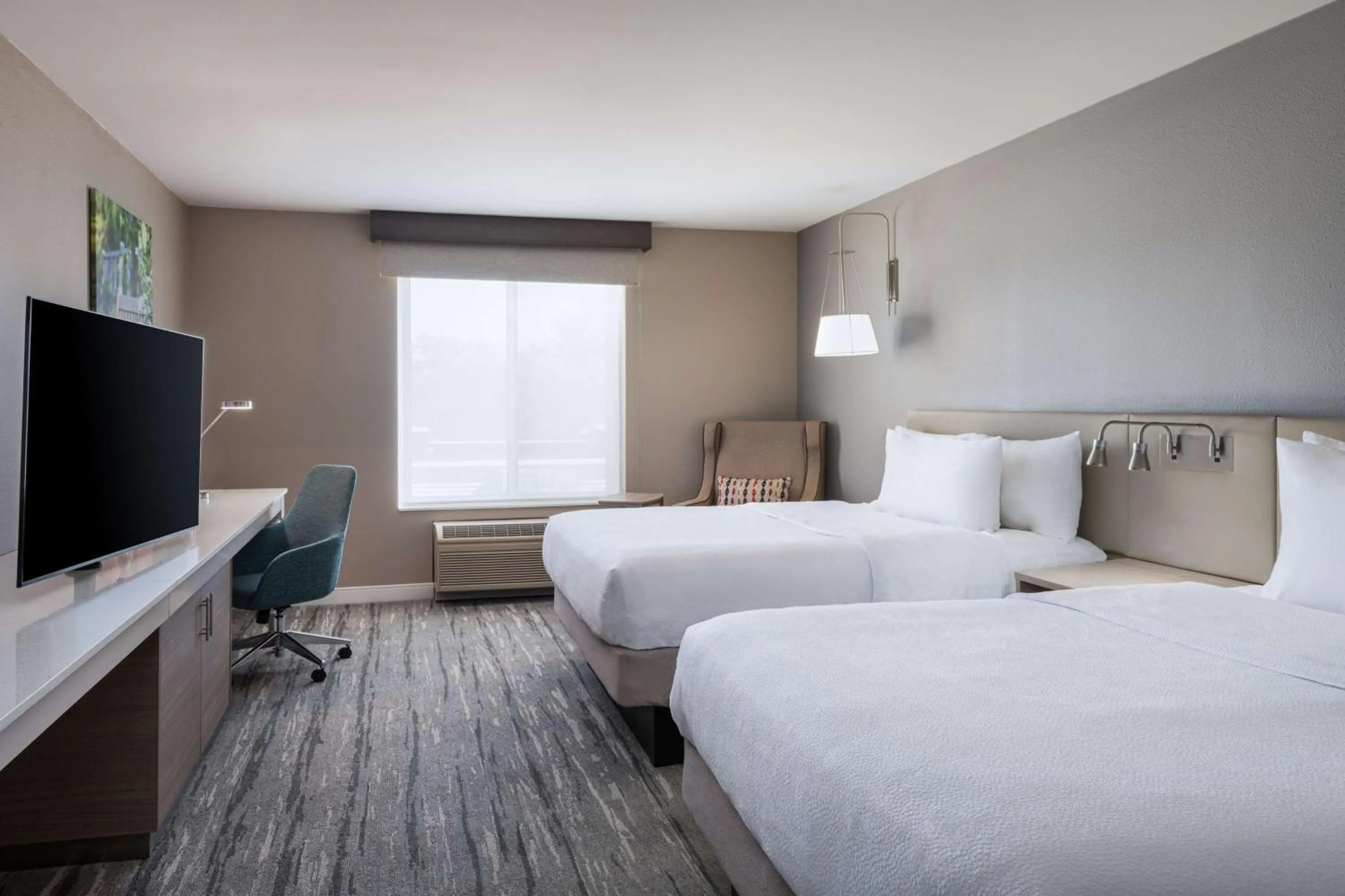 Bed in Hilton Garden Inn Saint Charles