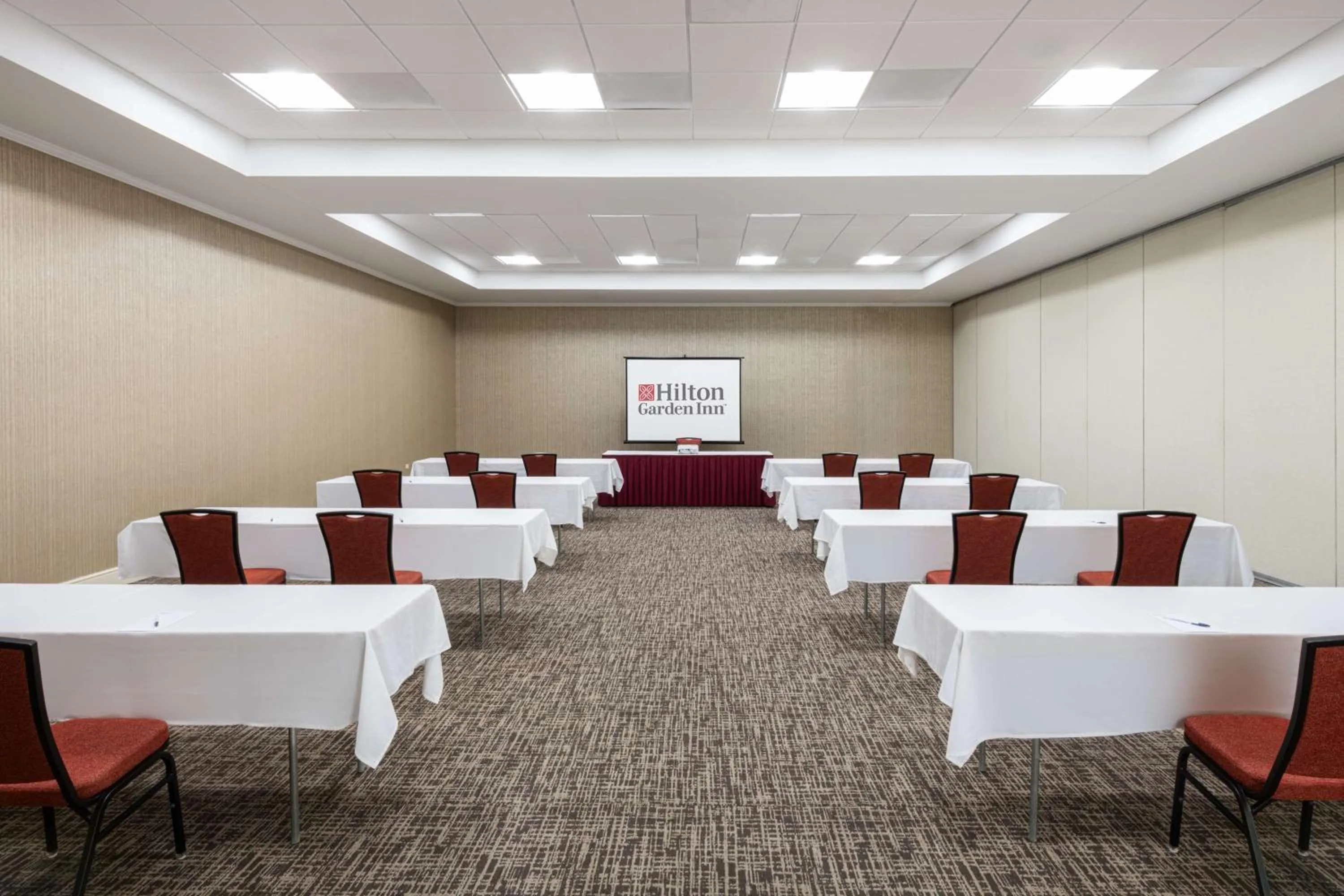 Meeting/conference room in Hilton Garden Inn Saint Charles
