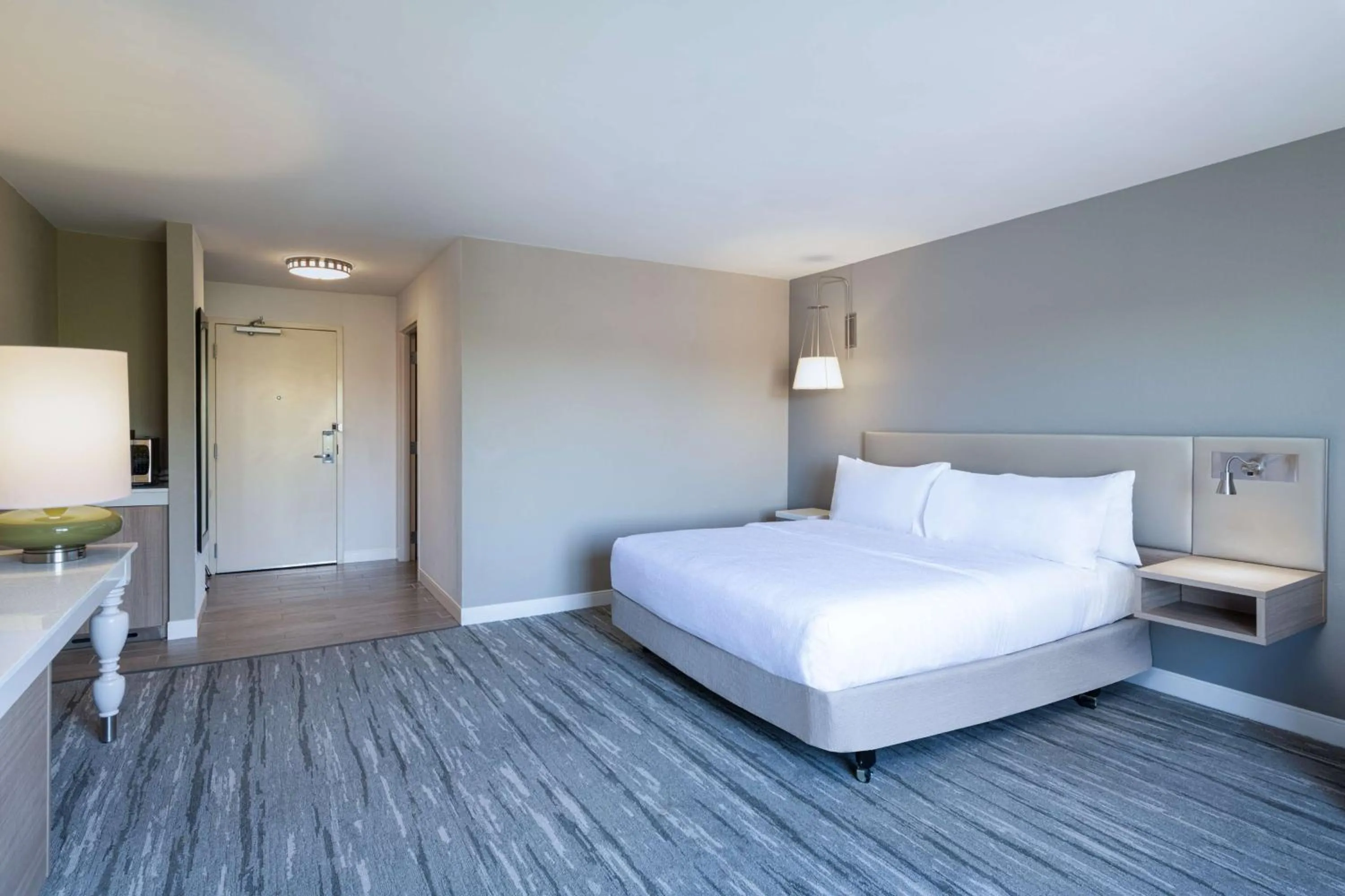 Bed in Hilton Garden Inn Saint Charles