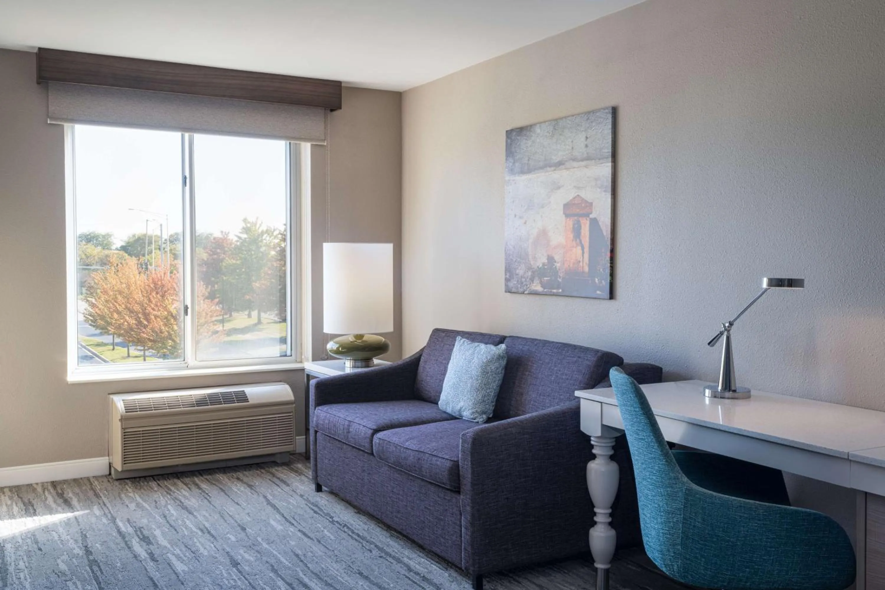 Bedroom in Hilton Garden Inn Saint Charles