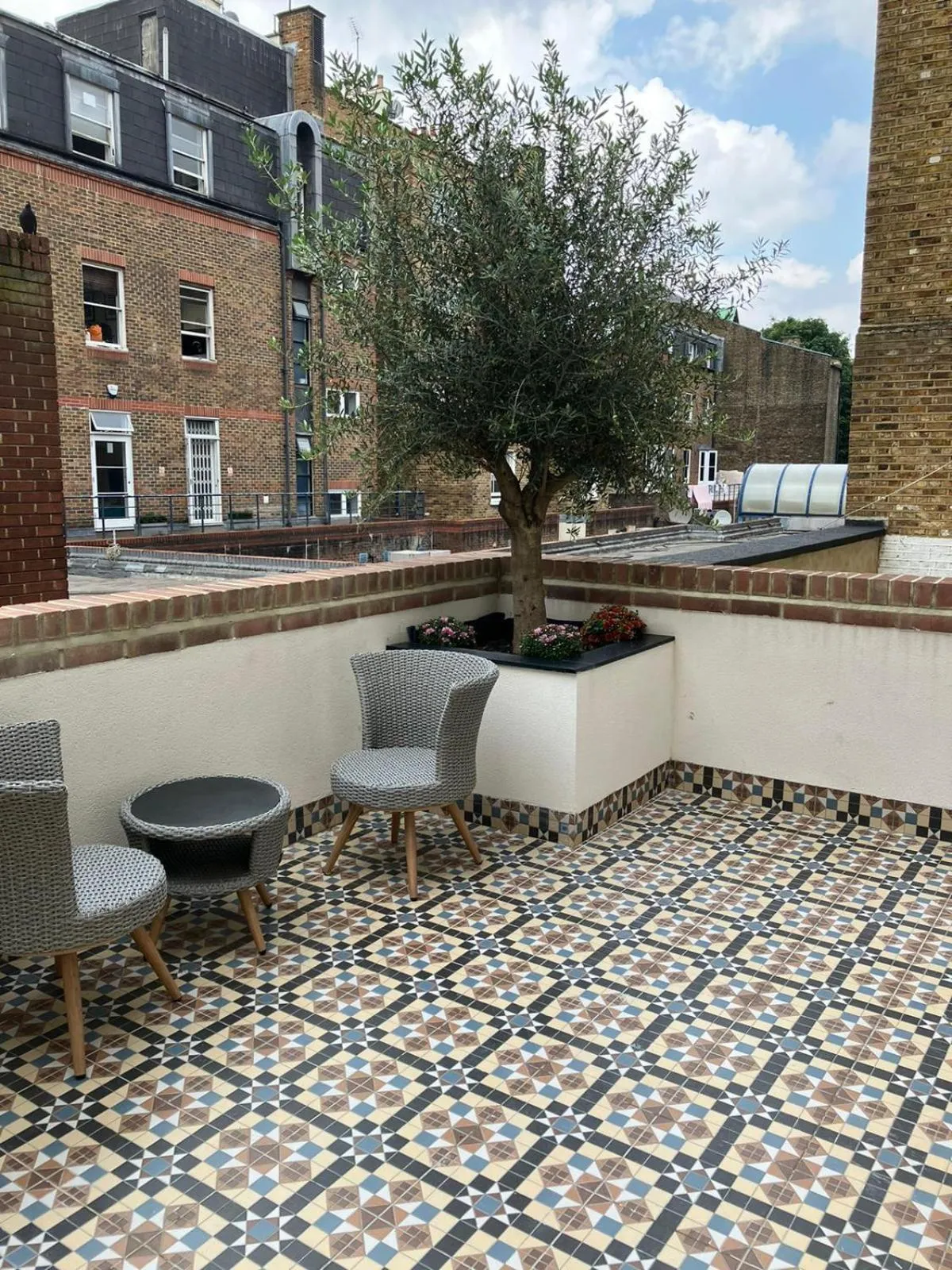 Balcony/Terrace in MSK Elite