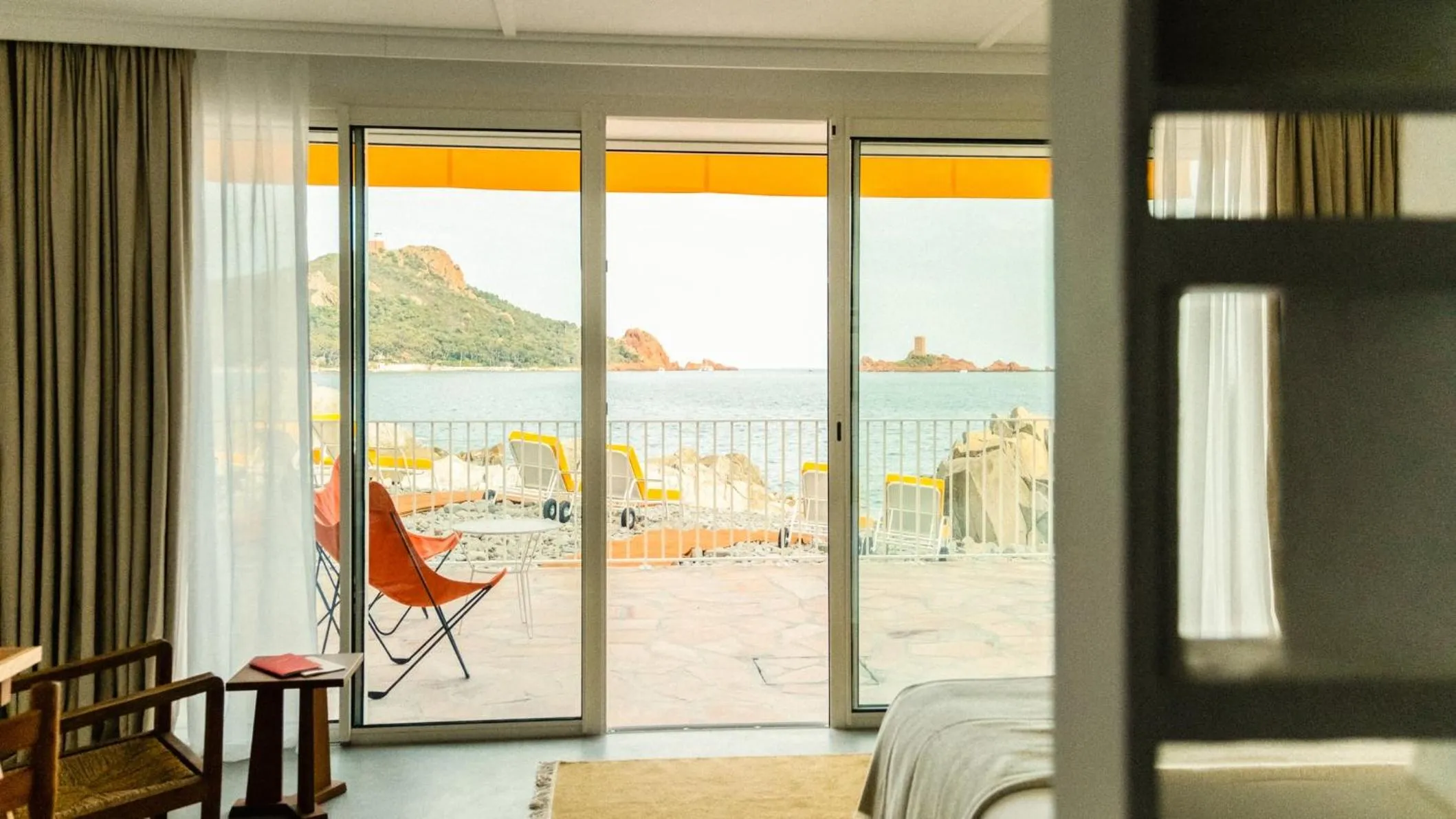 Photo of the whole room in Les Roches Rouges, a Beaumier hotel