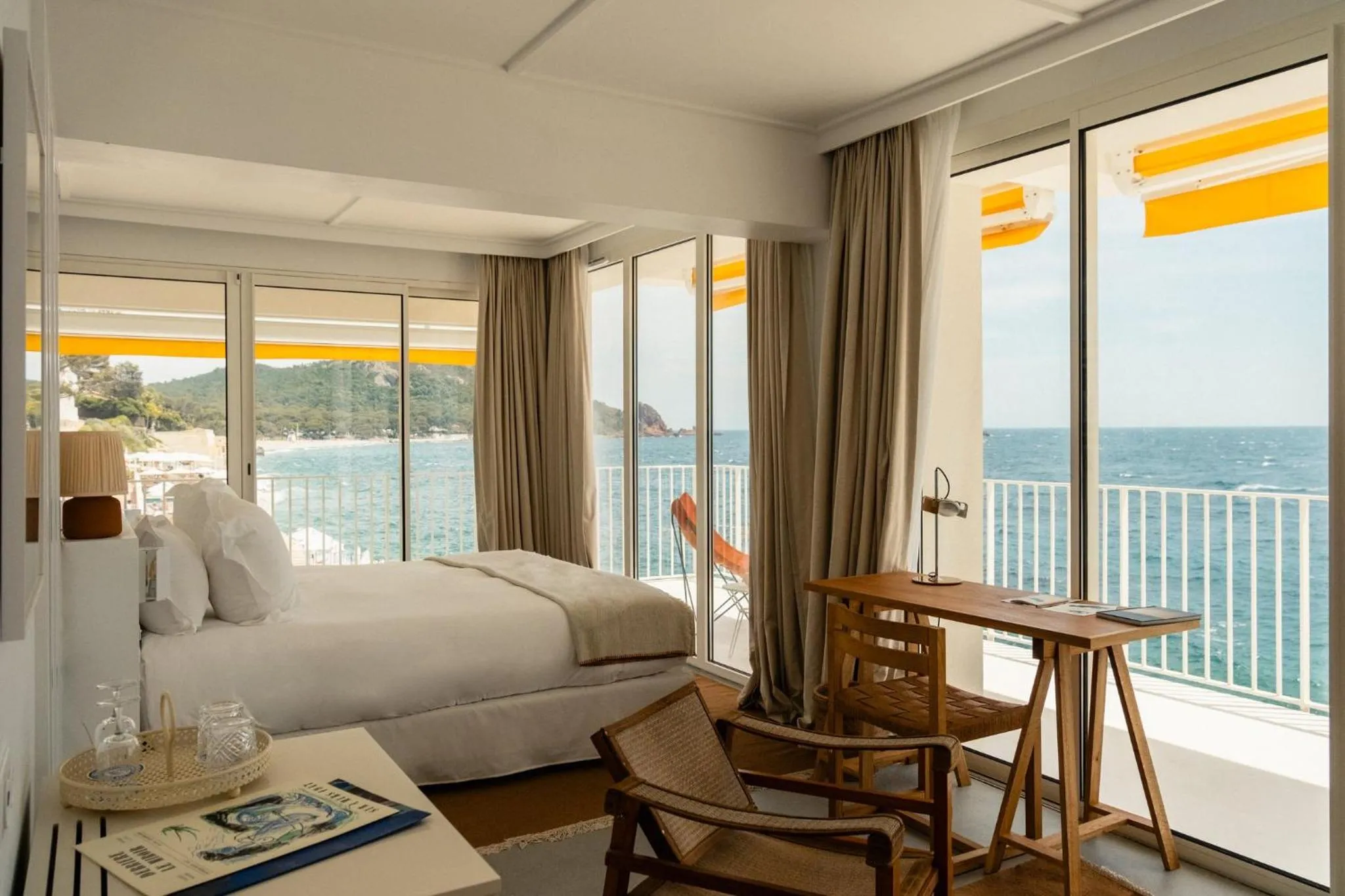 Photo of the whole room in Les Roches Rouges, a Beaumier hotel