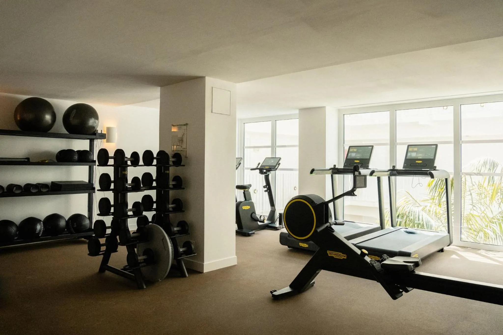 Fitness centre/facilities in Les Roches Rouges, a Beaumier hotel