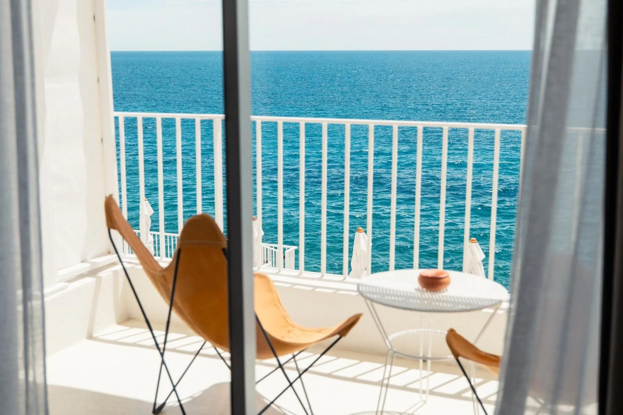 Photo of the whole room in Les Roches Rouges, a Beaumier hotel