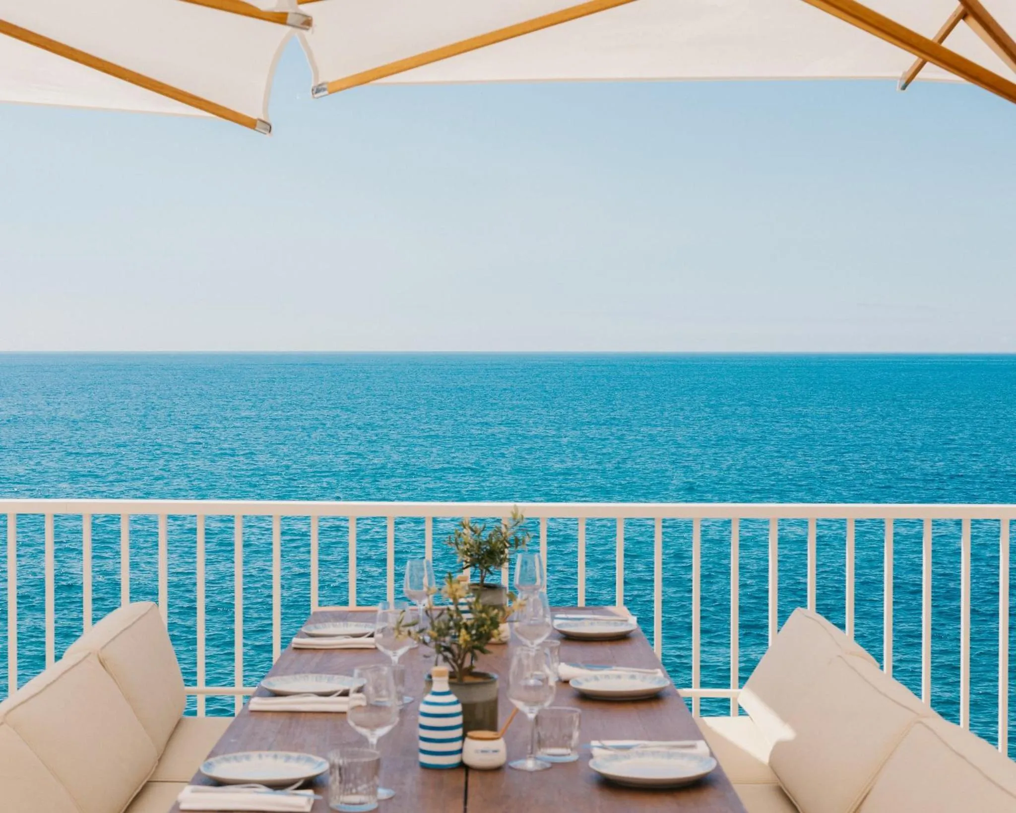 Restaurant/places to eat in Les Roches Rouges, a Beaumier hotel